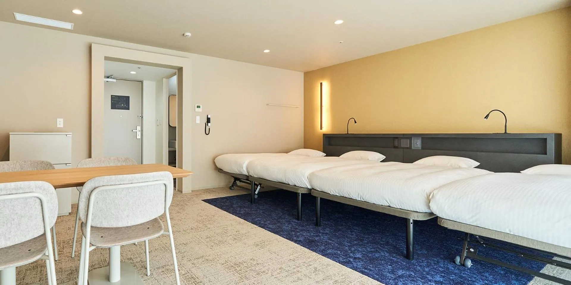 Bed in Princess Garden Hotel