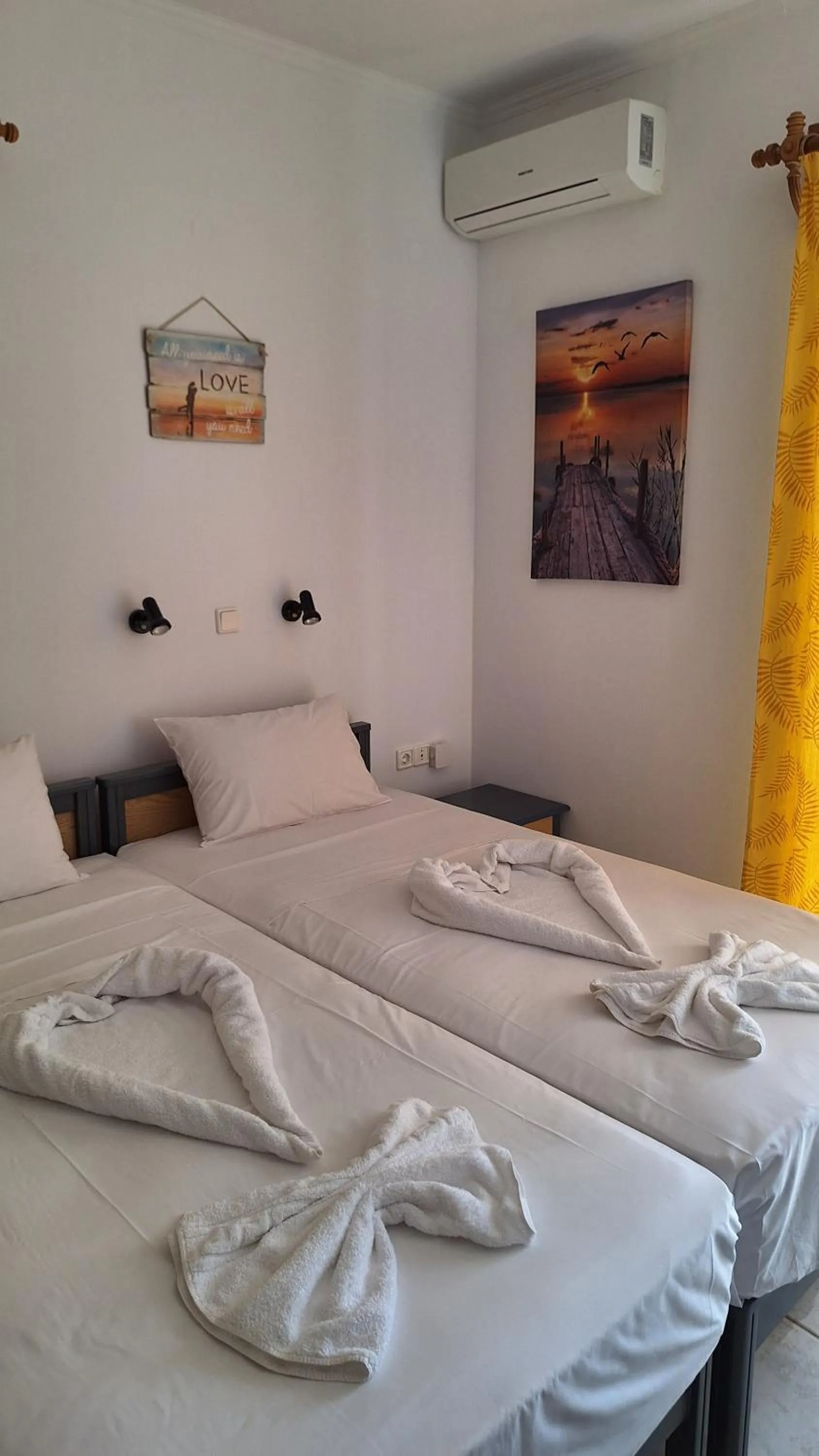 Bed in Kalliopi Studios - Apartments