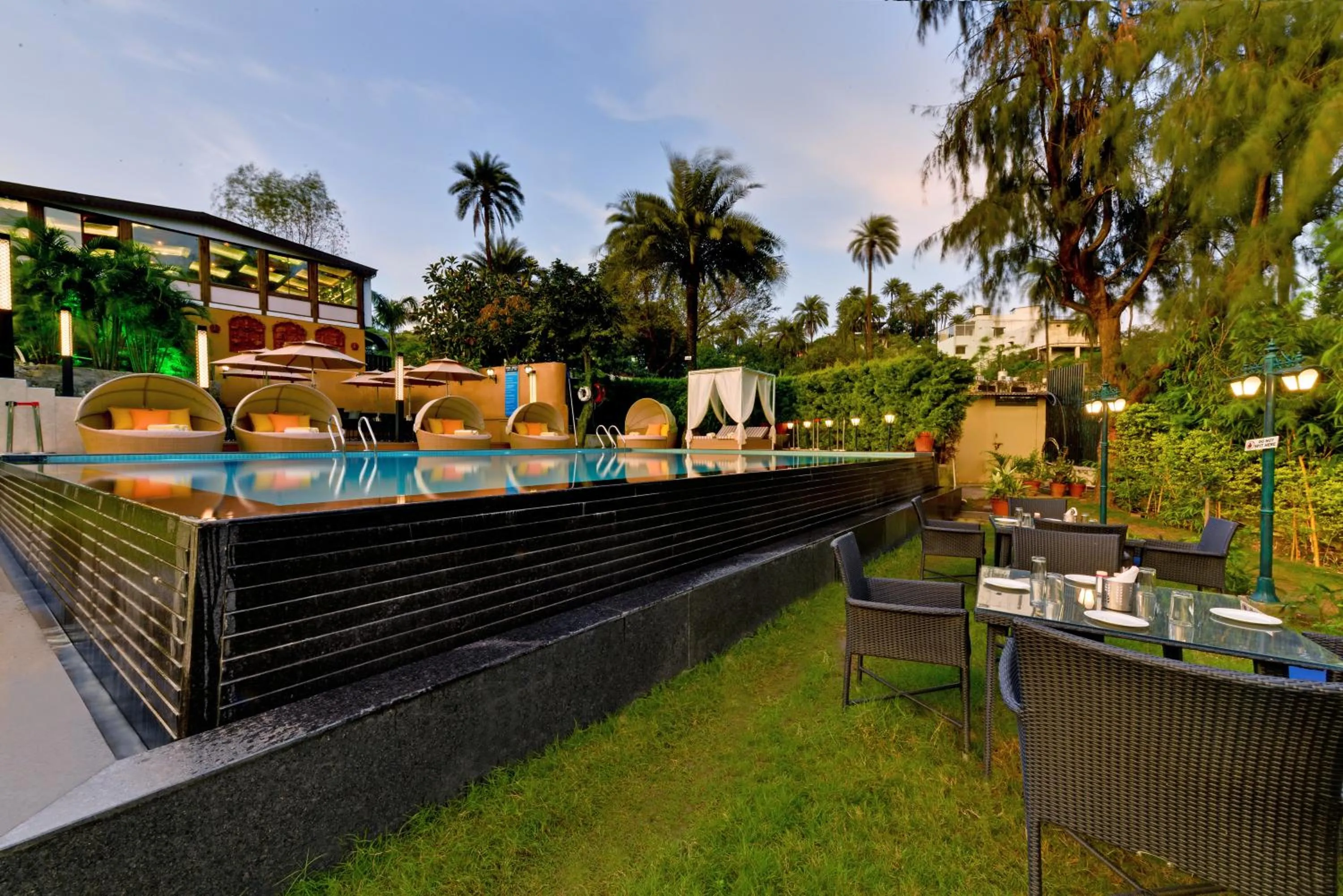 Swimming pool in Chacha Inn The Garden Retreat