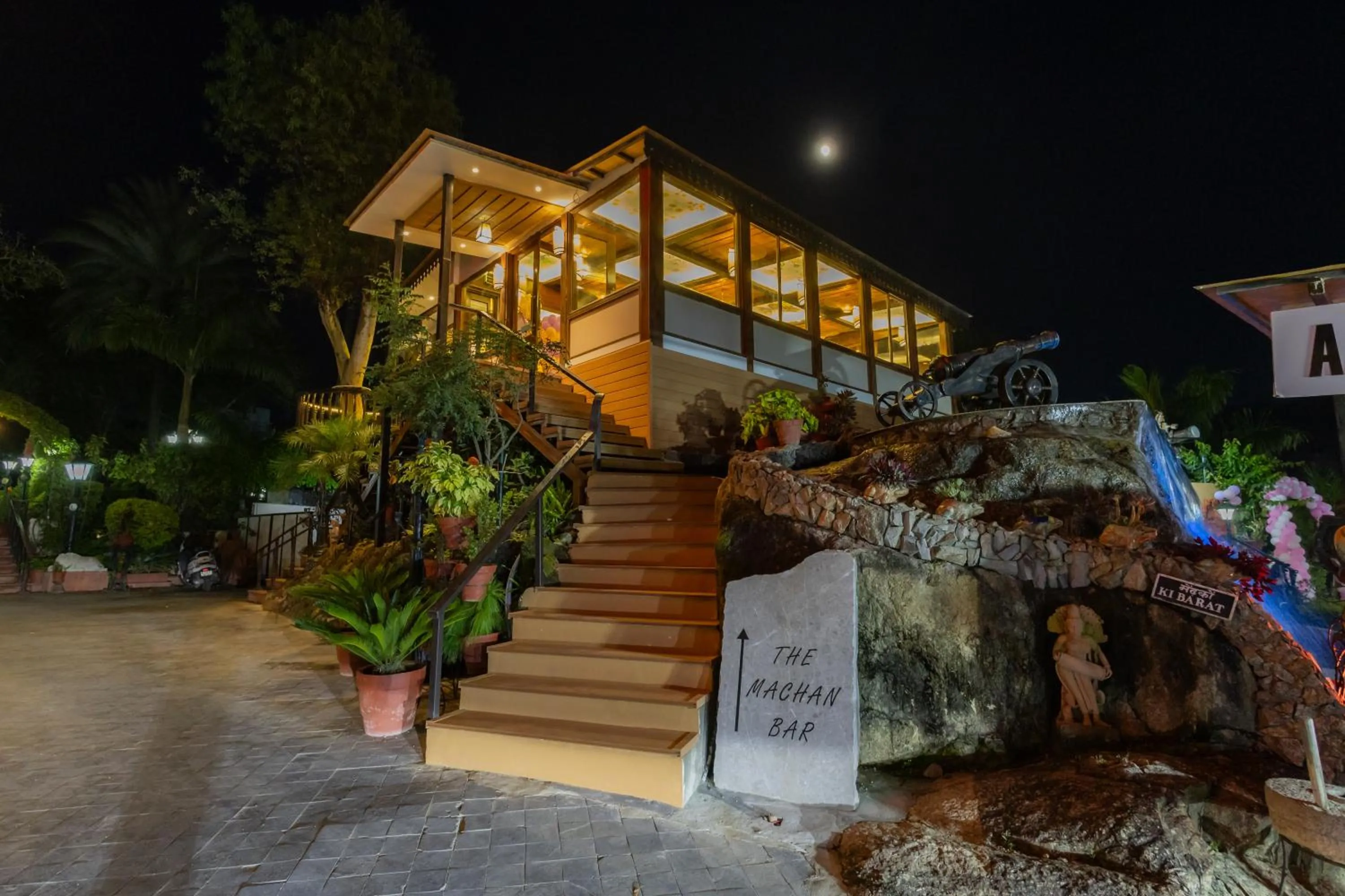 Chacha Inn The Garden Retreat