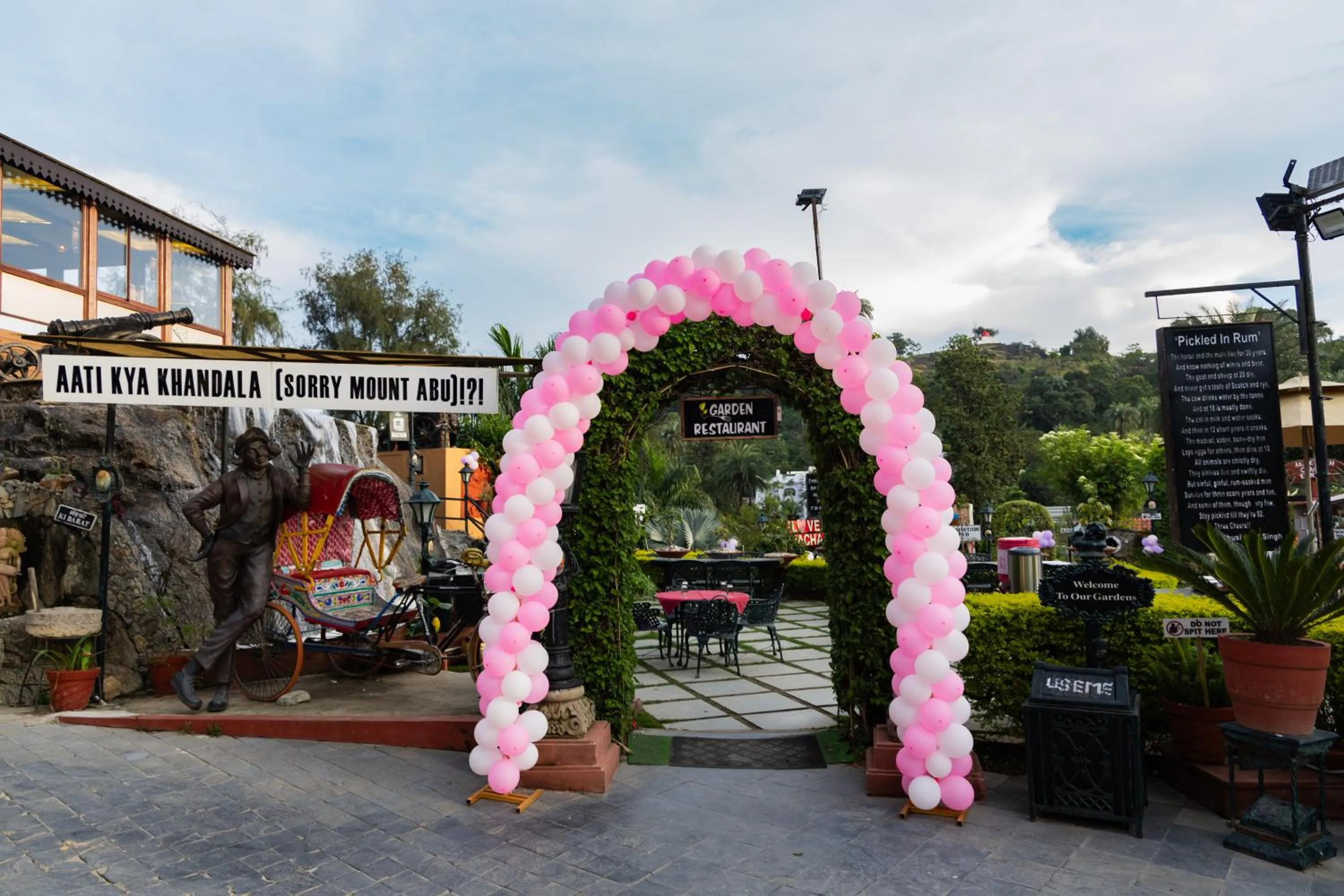 Chacha Inn The Garden Retreat