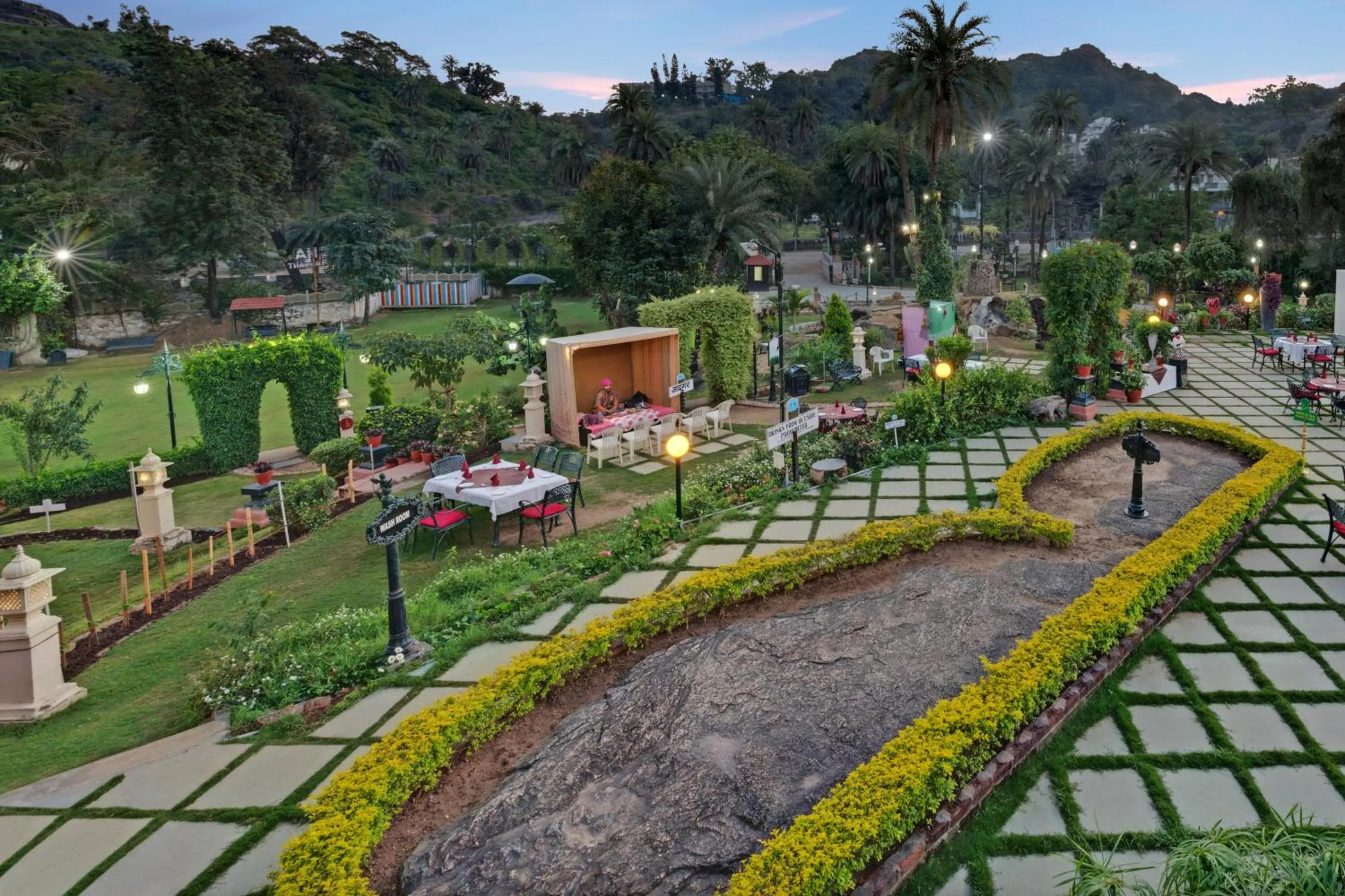 Garden view in Chacha Inn The Garden Retreat