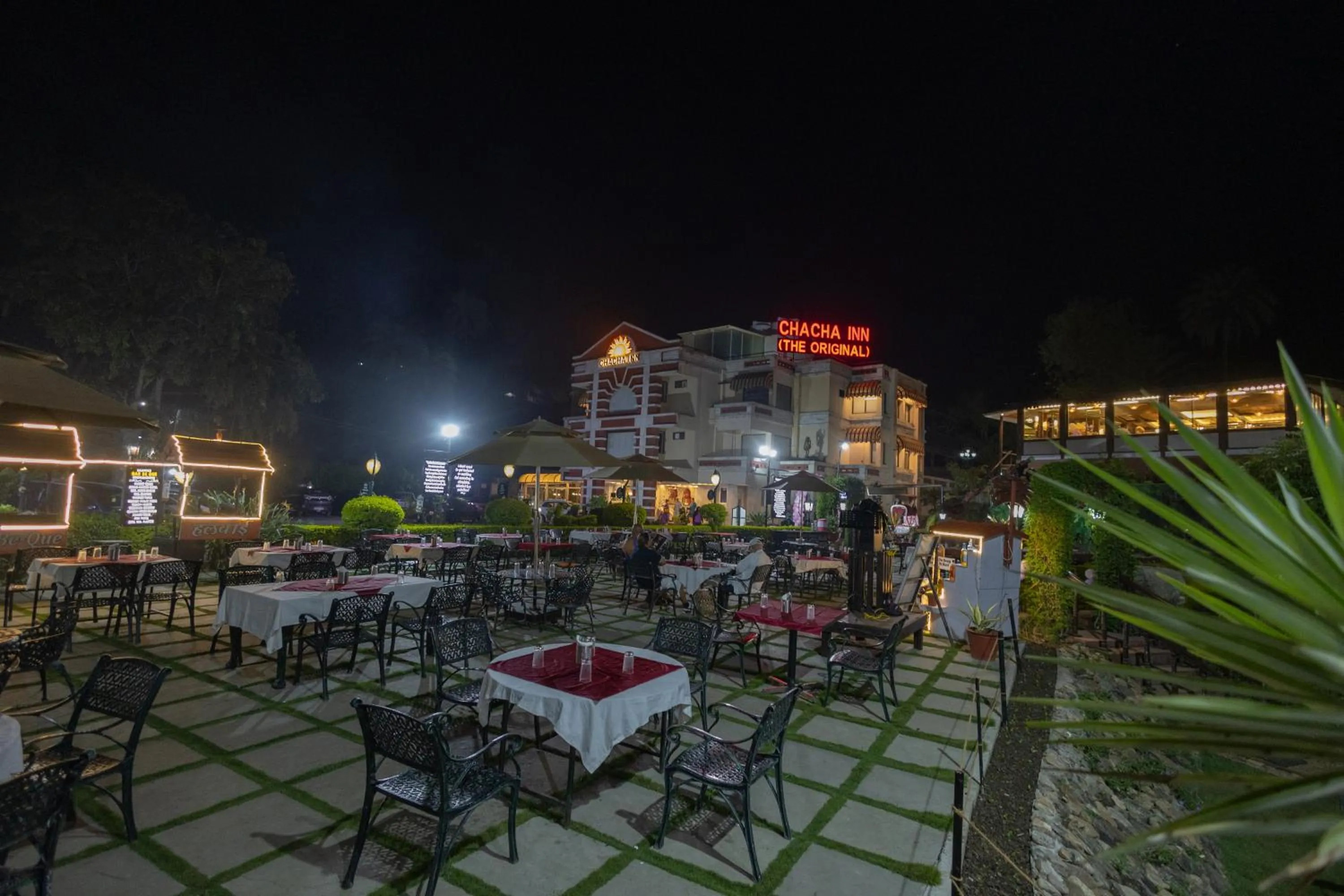 Chacha Inn The Garden Retreat