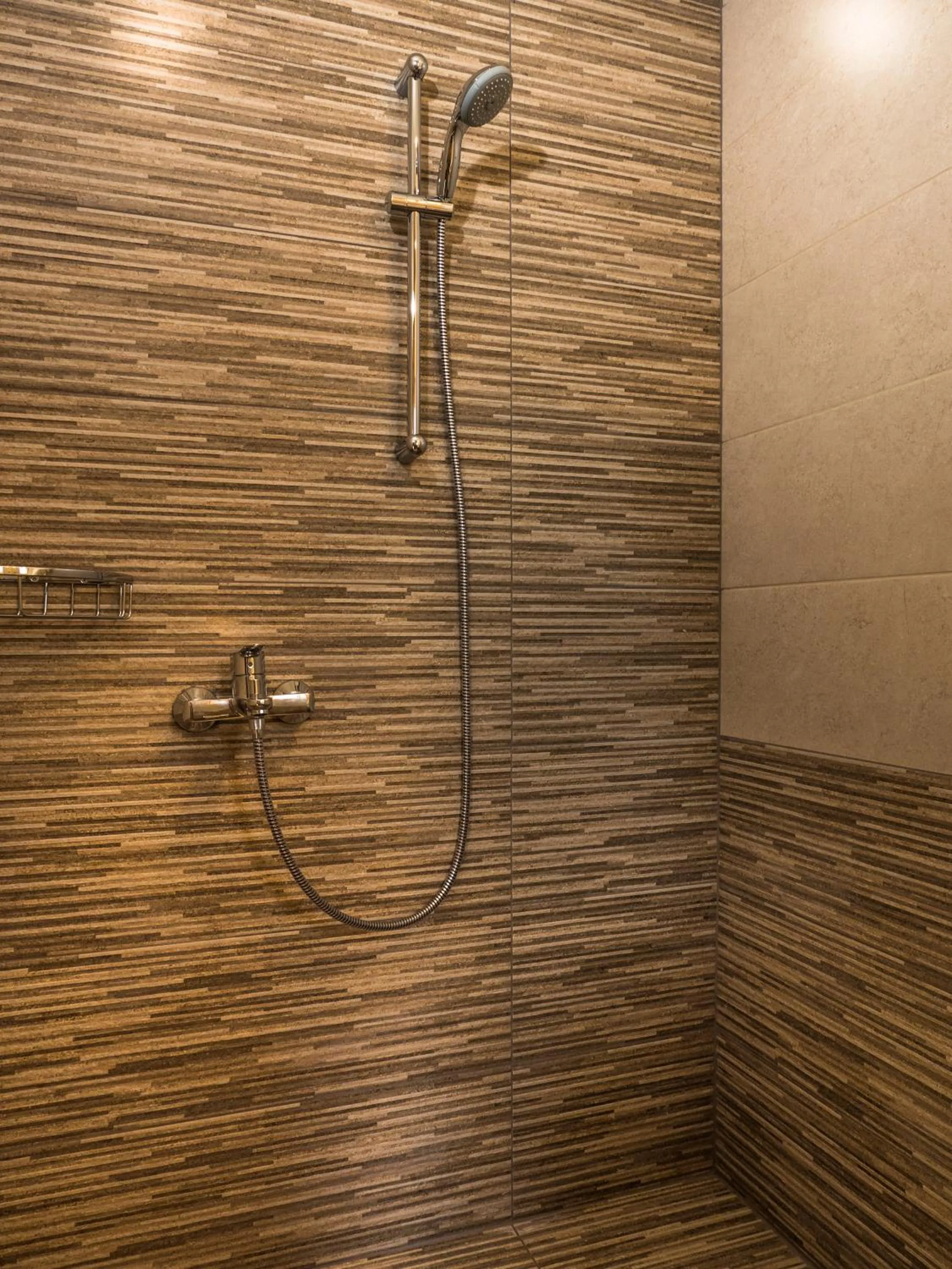 Shower in Villa Alexander