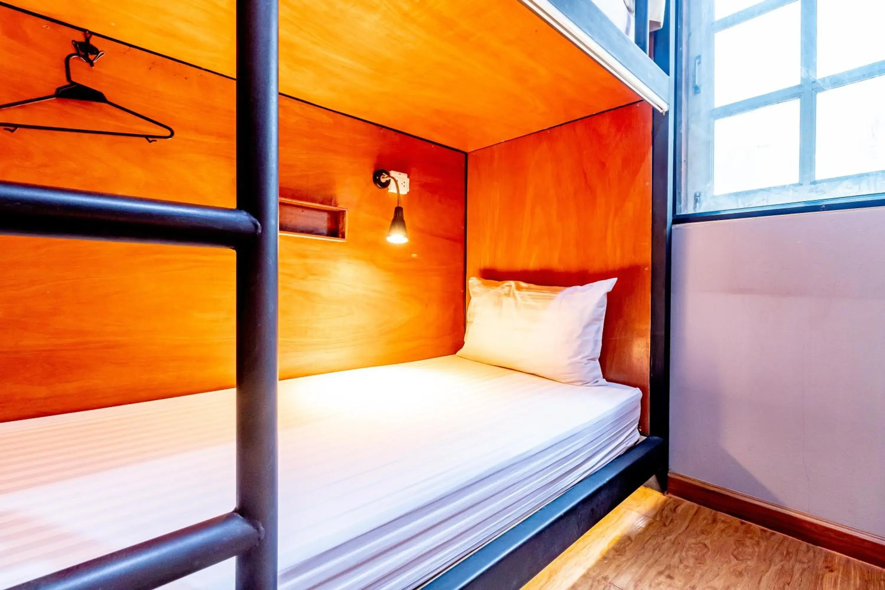 Bed in 6-Bed Mixed Dormitory Room in ThongLor Travellers Hostel and Cafe Bed in 6-Bed Mixed Dormitory Room in ThongLor Travellers Hostel and Cafe