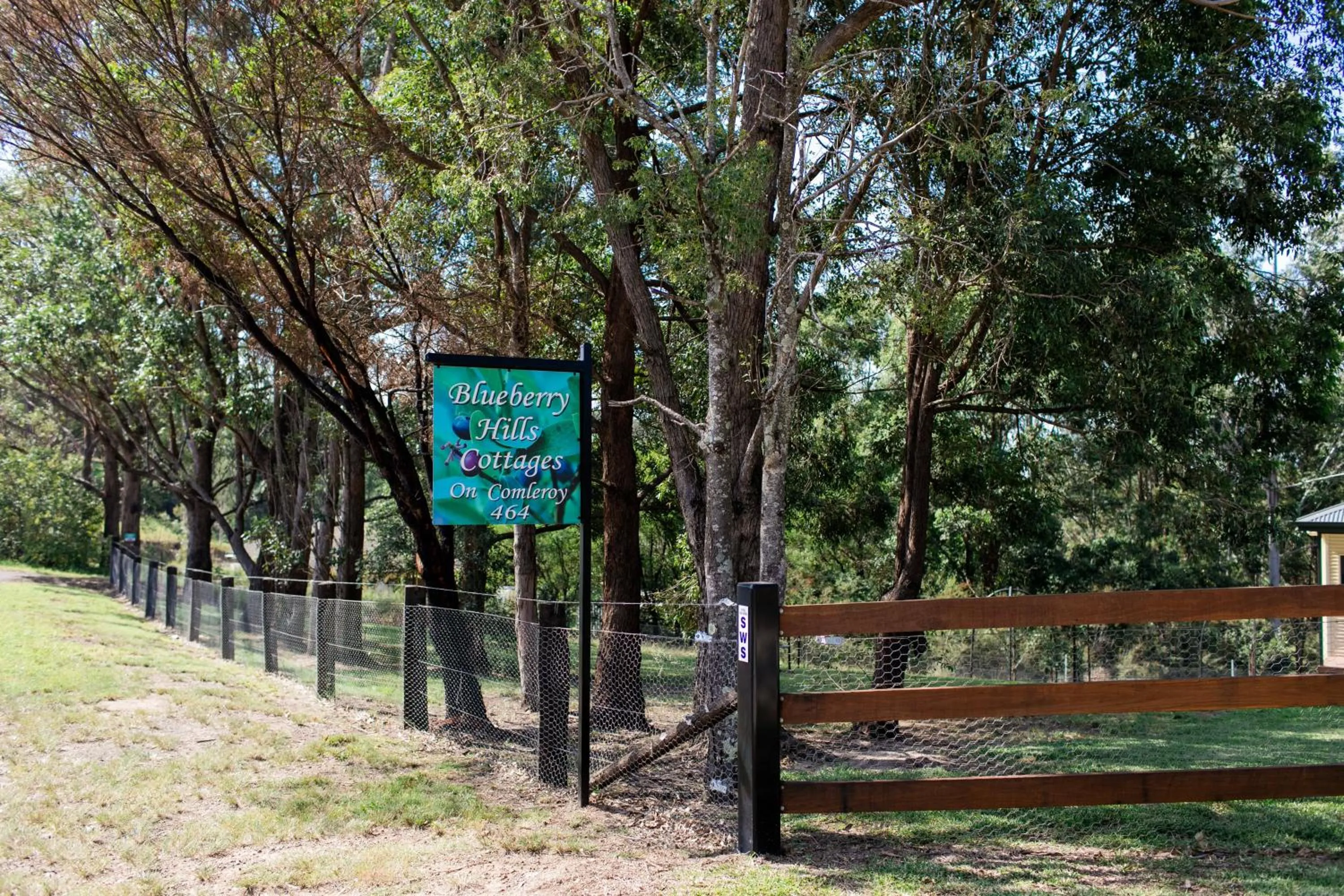 Facade/entrance in Blueberry Hills On Comleroy Farmstay - Self-Contained Cottages