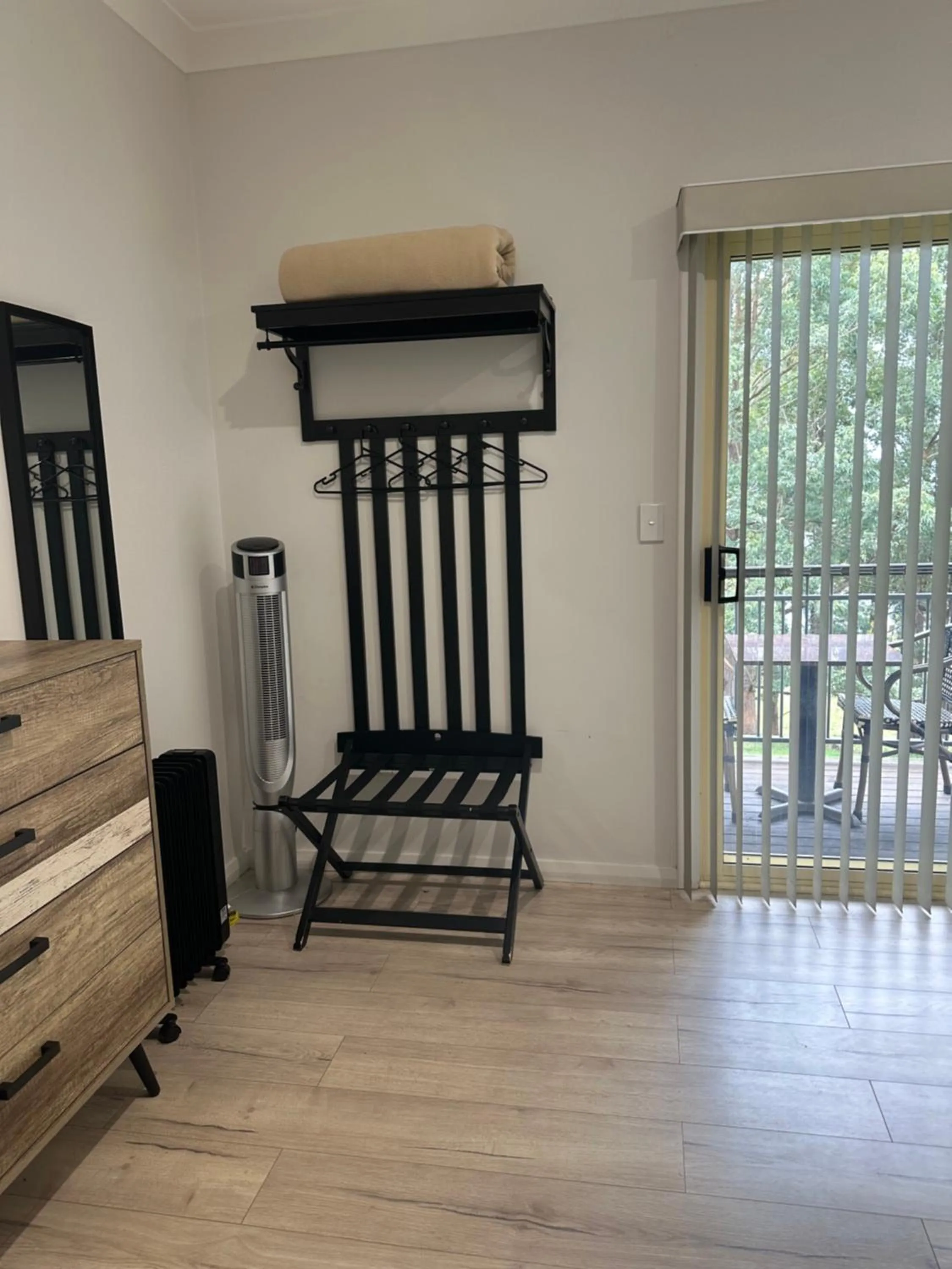 Bedroom in Blueberry Hills On Comleroy Farmstay - Self-Contained Cottages