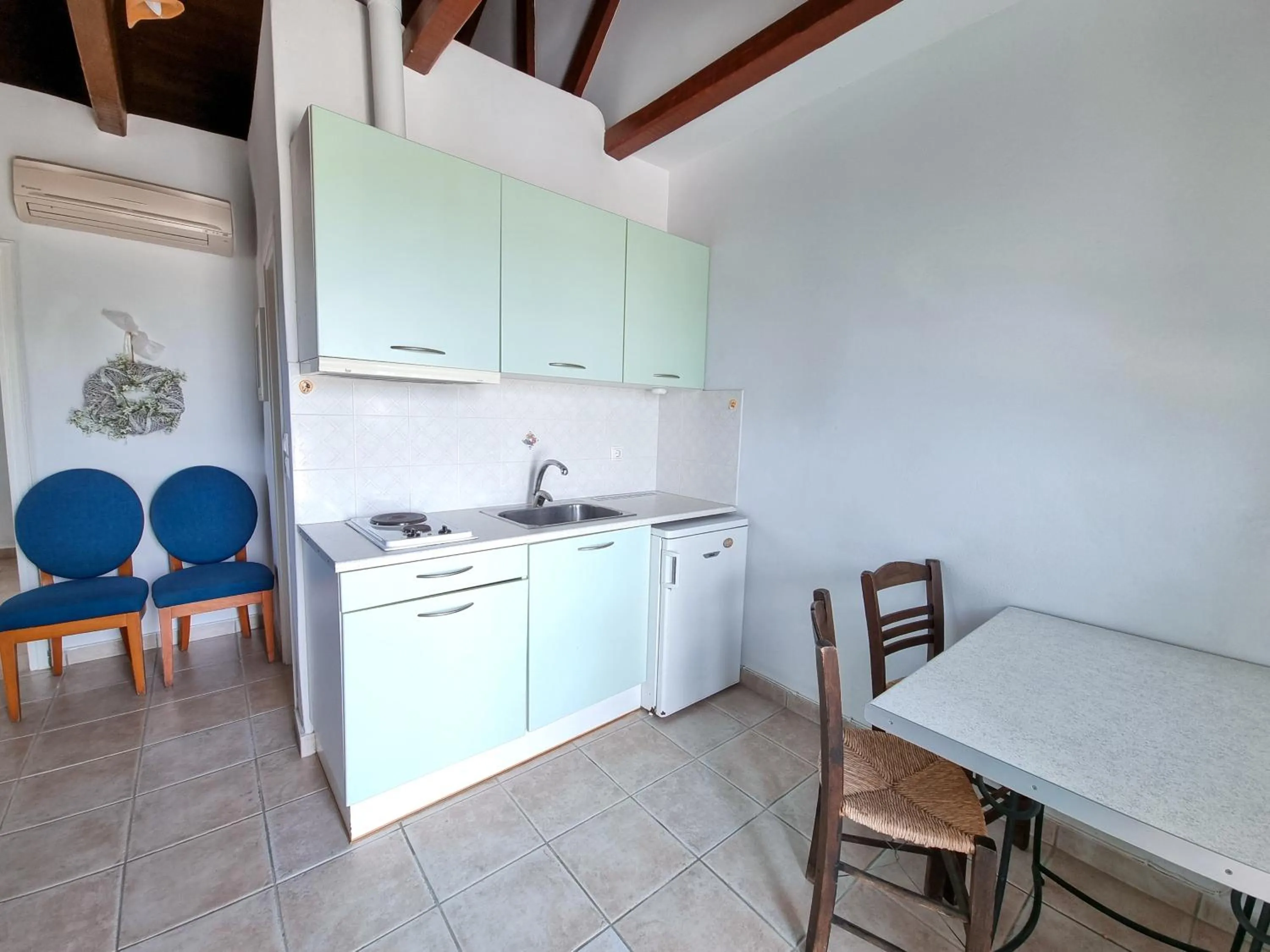 Photo of the whole room in Forestata Village