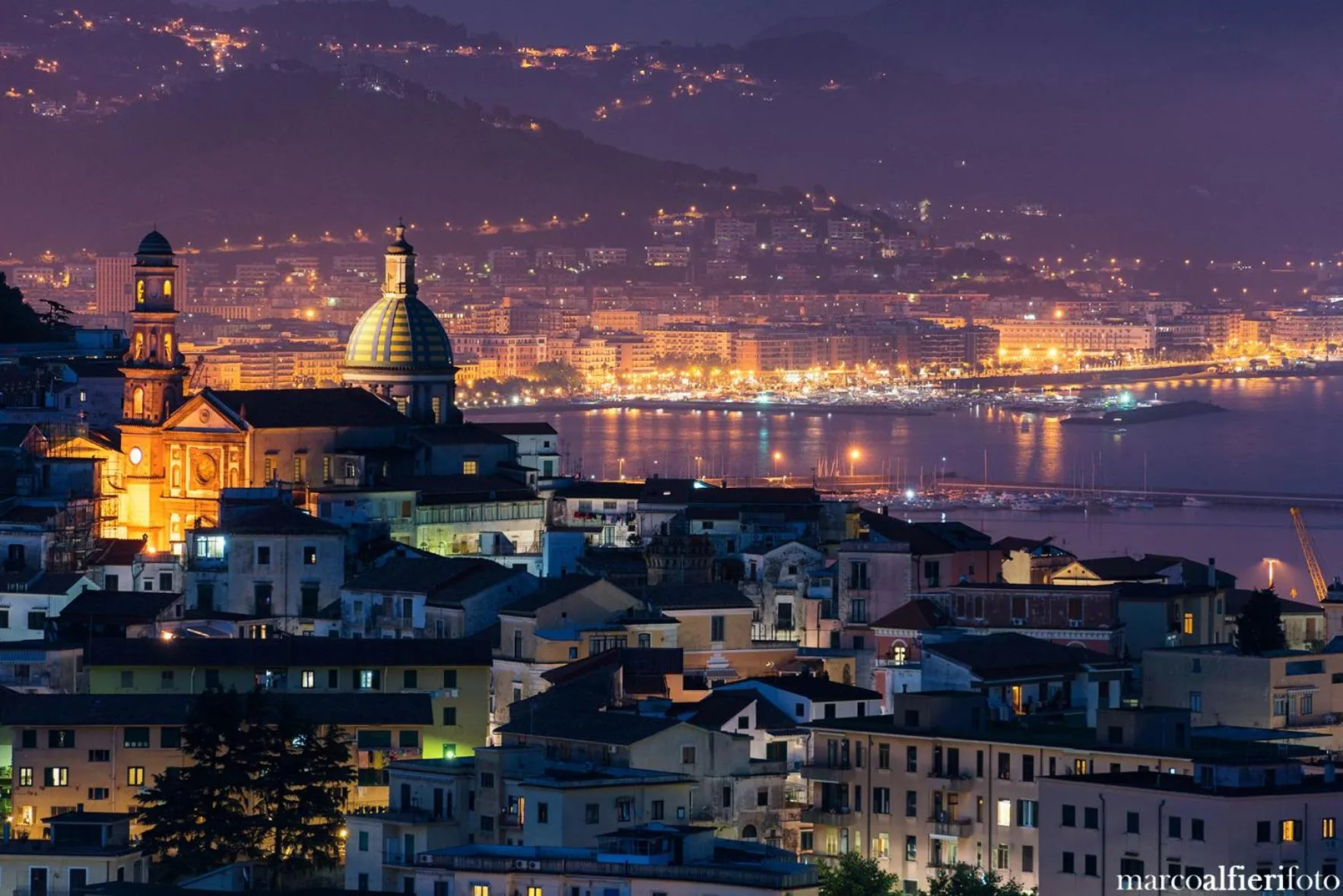 Night in Starhost - GOLDEN SUITE