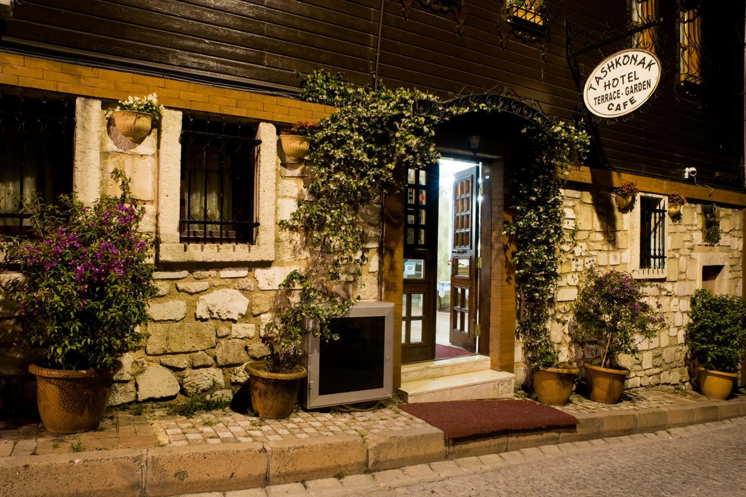 Property building in Tashkonak Studio Suites