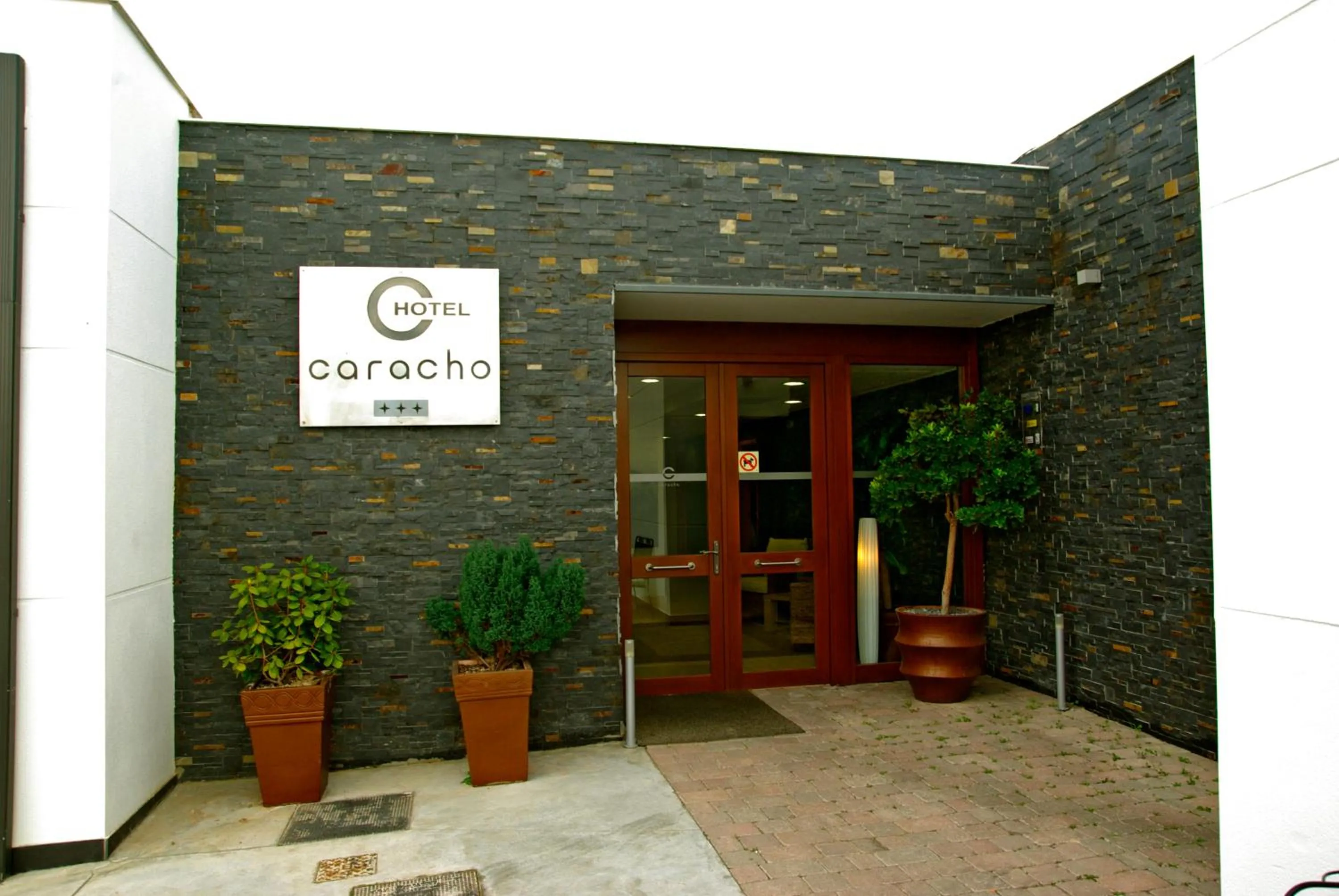 Facade/entrance in Hotel Restaurante Caracho