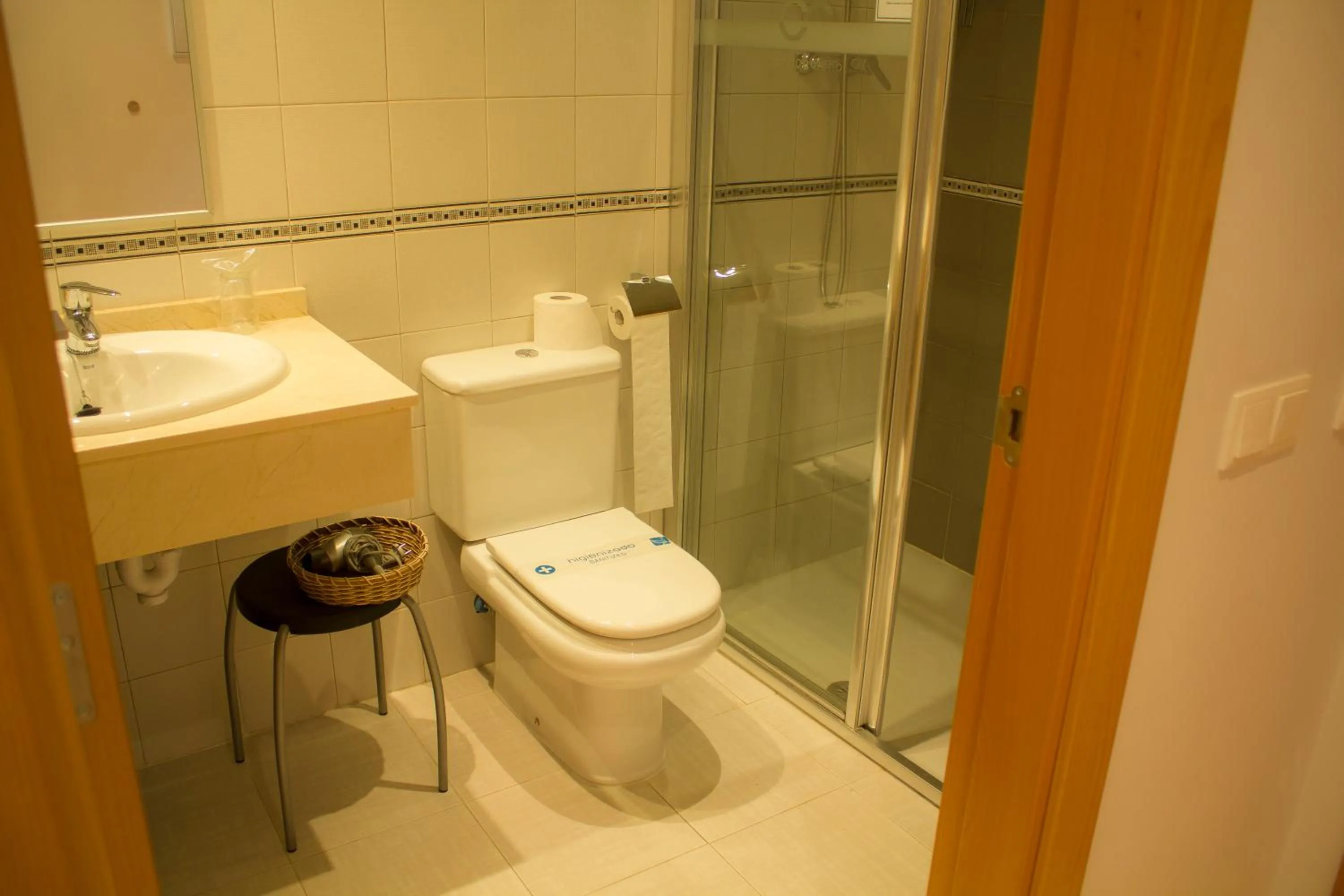 Bathroom in Hotel Restaurante Caracho