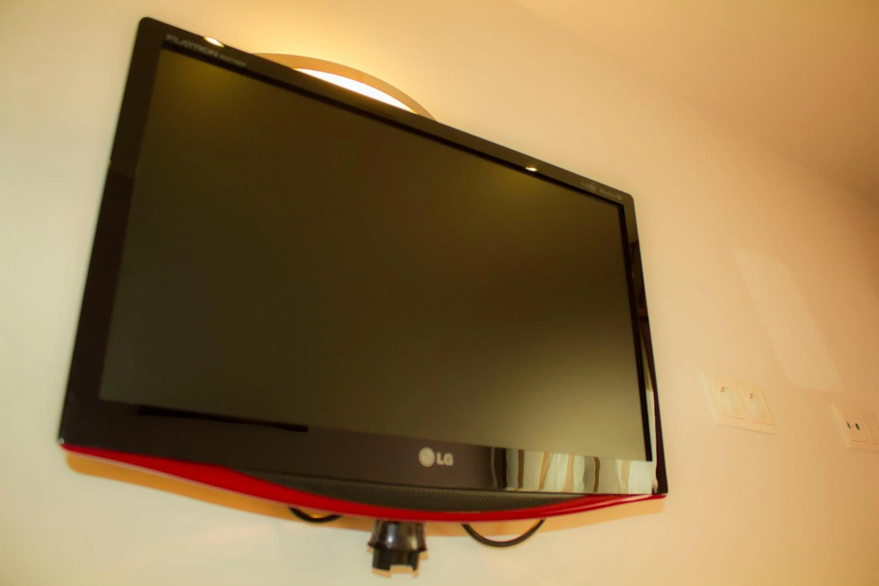 TV and multimedia in Hotel Restaurante Caracho