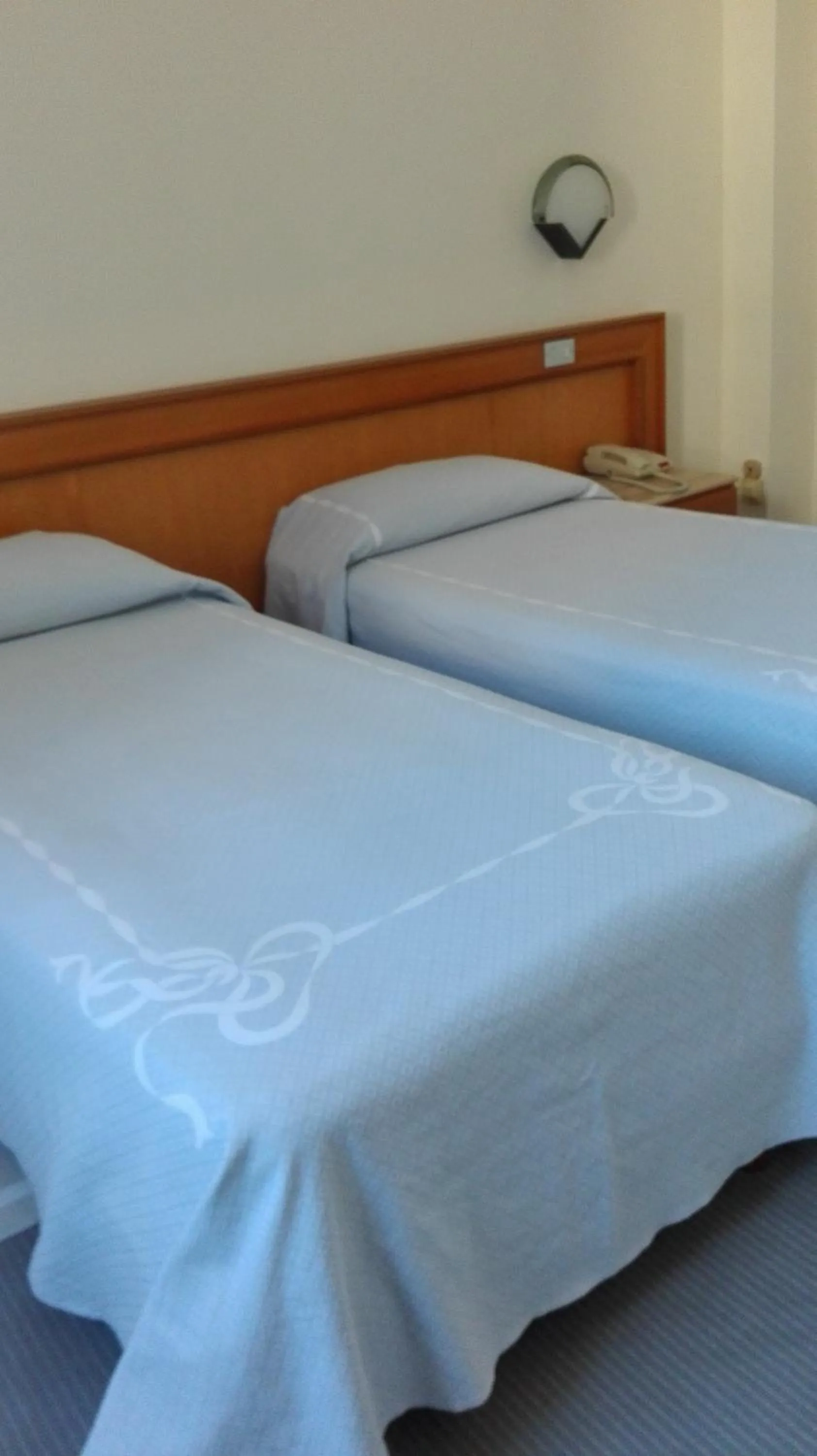 Bed in Hotel Excelsior