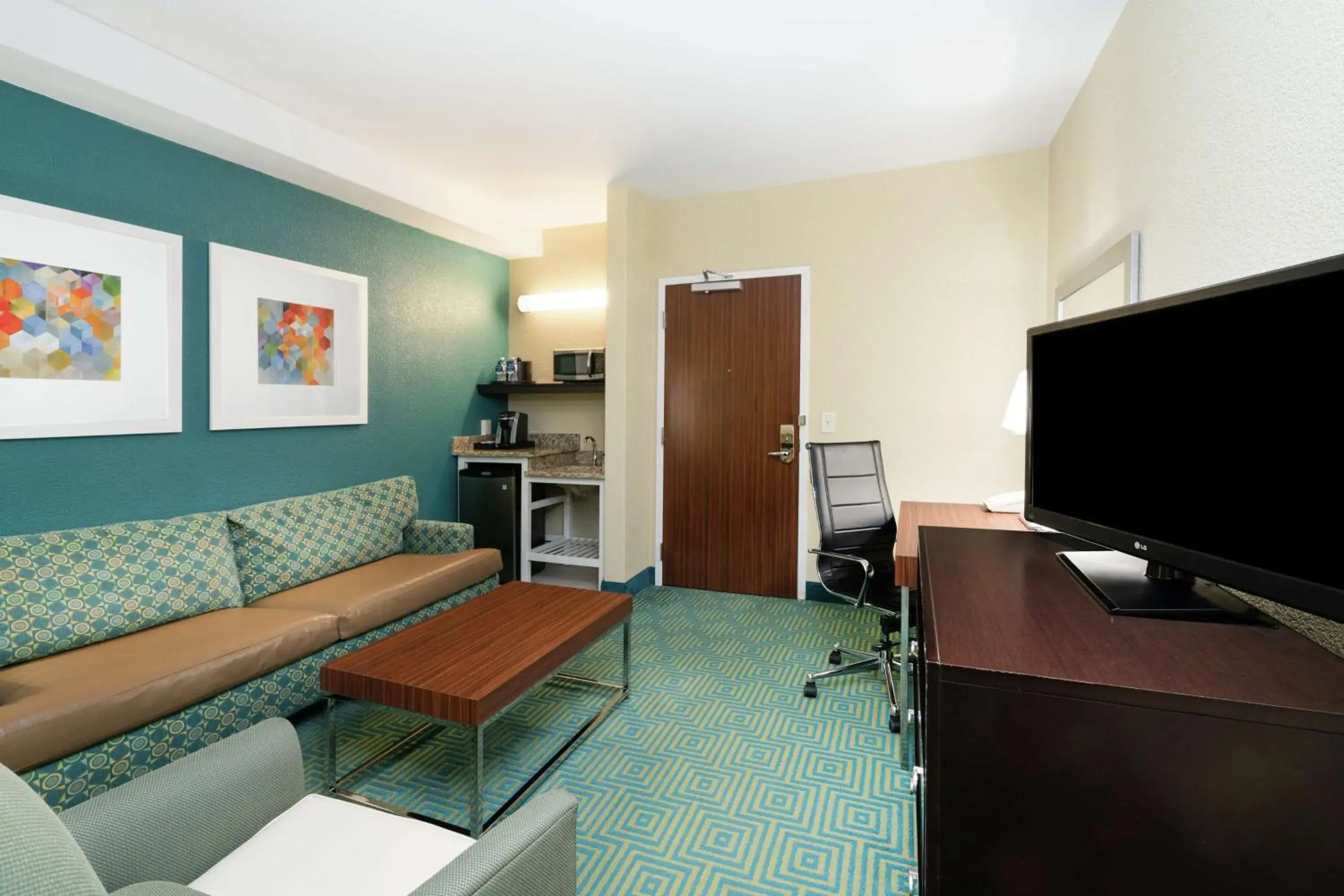 One-Bedroom King Suite in Hilton Garden Inn Dalton One-Bedroom King Suite in Hilton Garden Inn Dalton