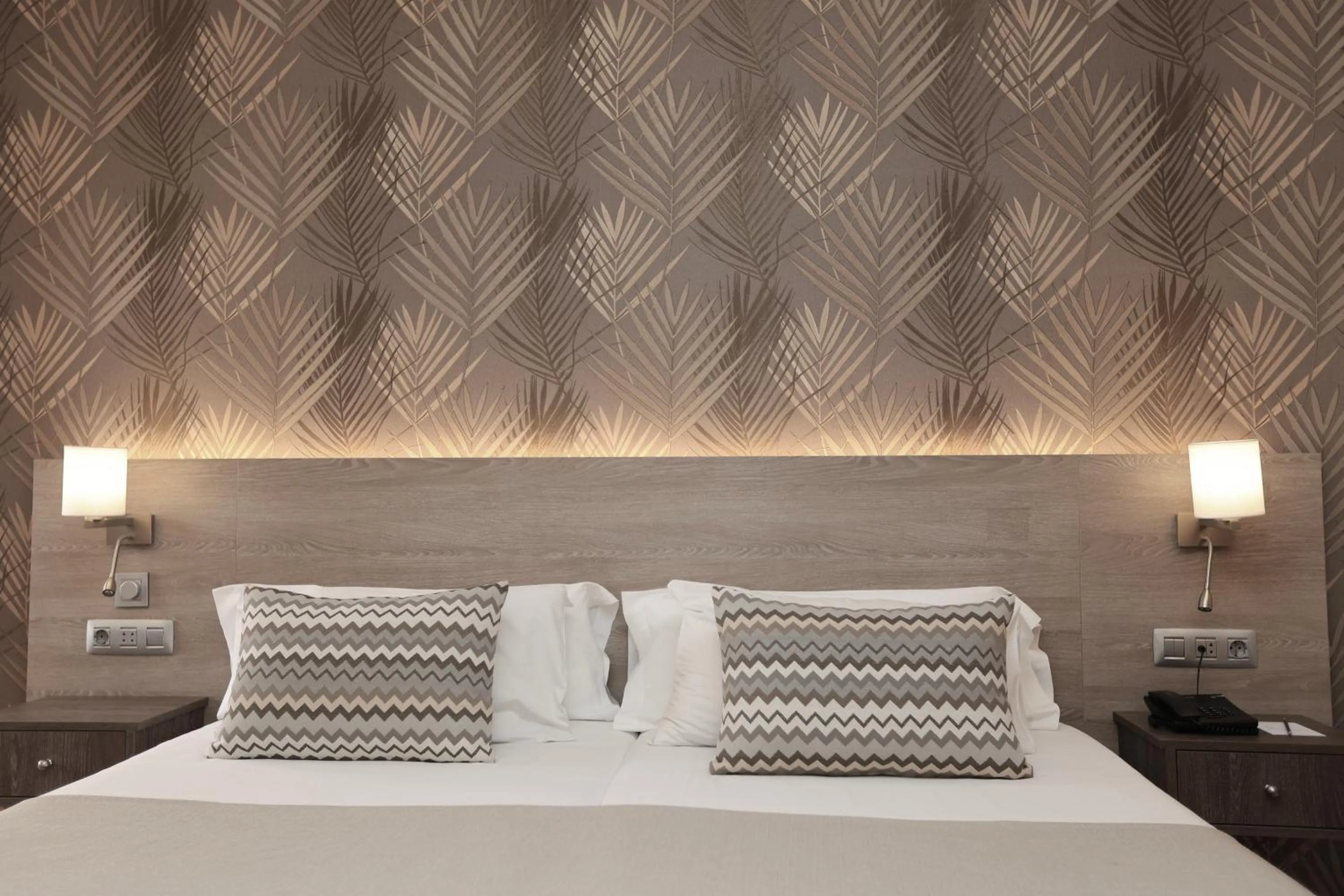 Bed in Hotel Puerto Palace