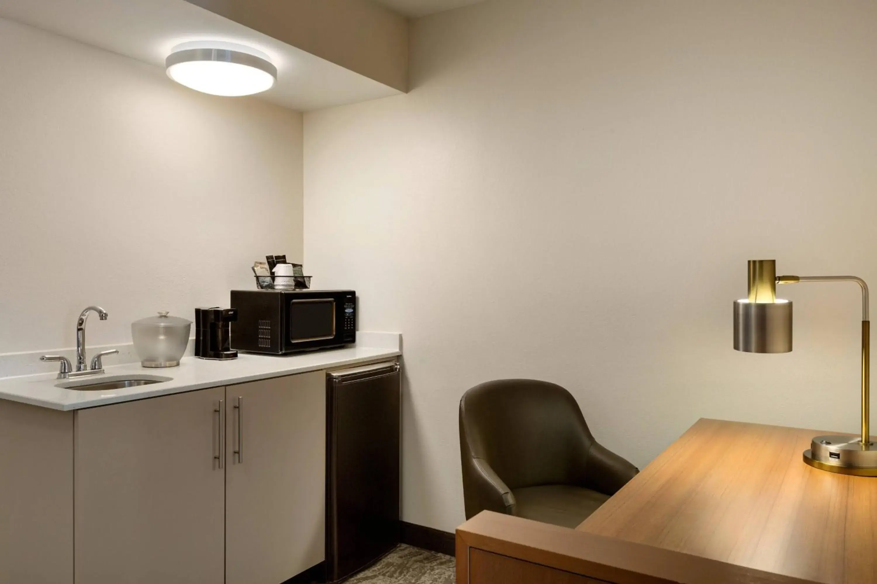 King Suite with Sofa Bed in SpringHill Suites Phoenix North King Suite with Sofa Bed in SpringHill Suites Phoenix North