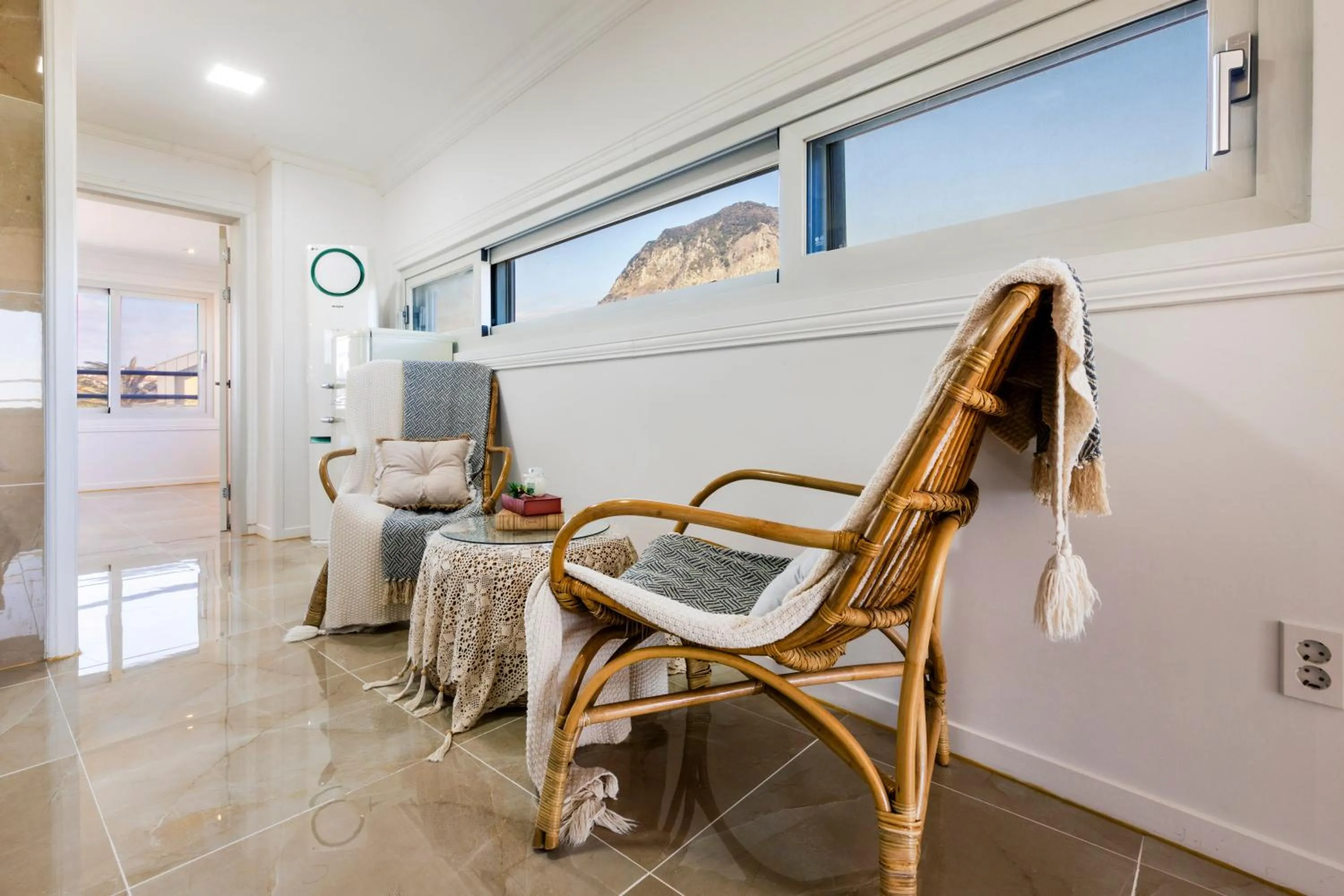 Living room in Sun and Moon Resort