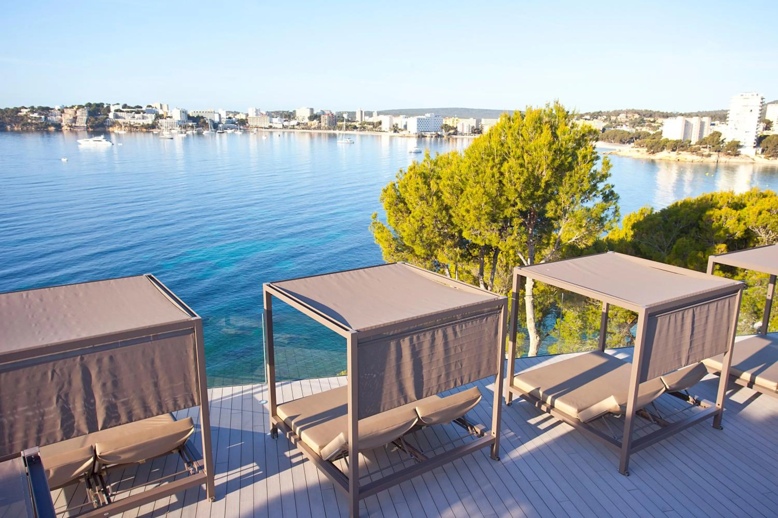 Sea view in Aparthotel Ponent Mar