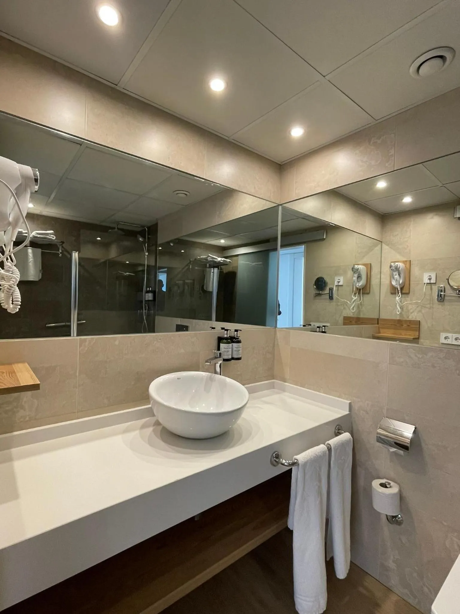 Bathroom in Aparthotel Ponent Mar