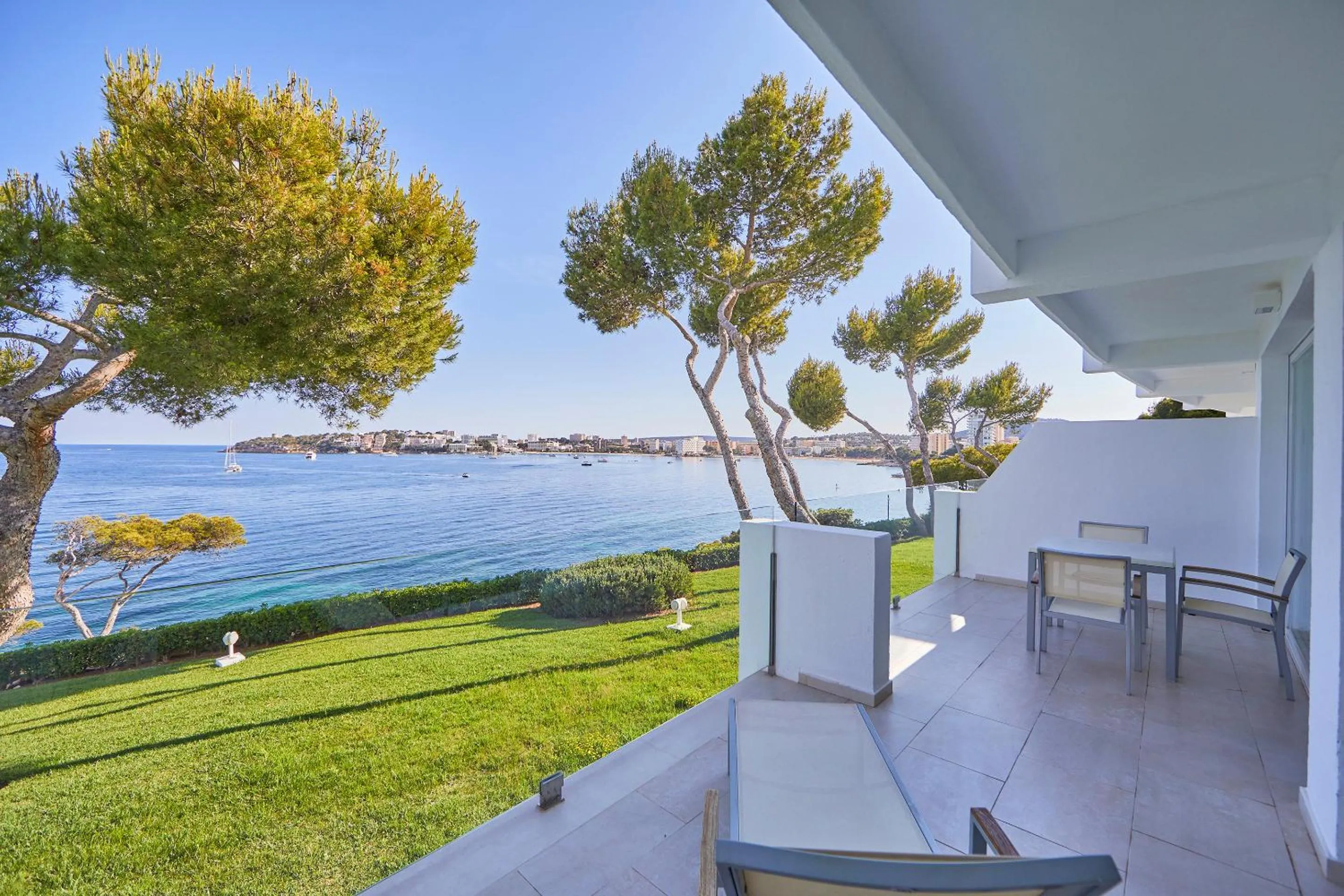 Balcony/Terrace in Aparthotel Ponent Mar