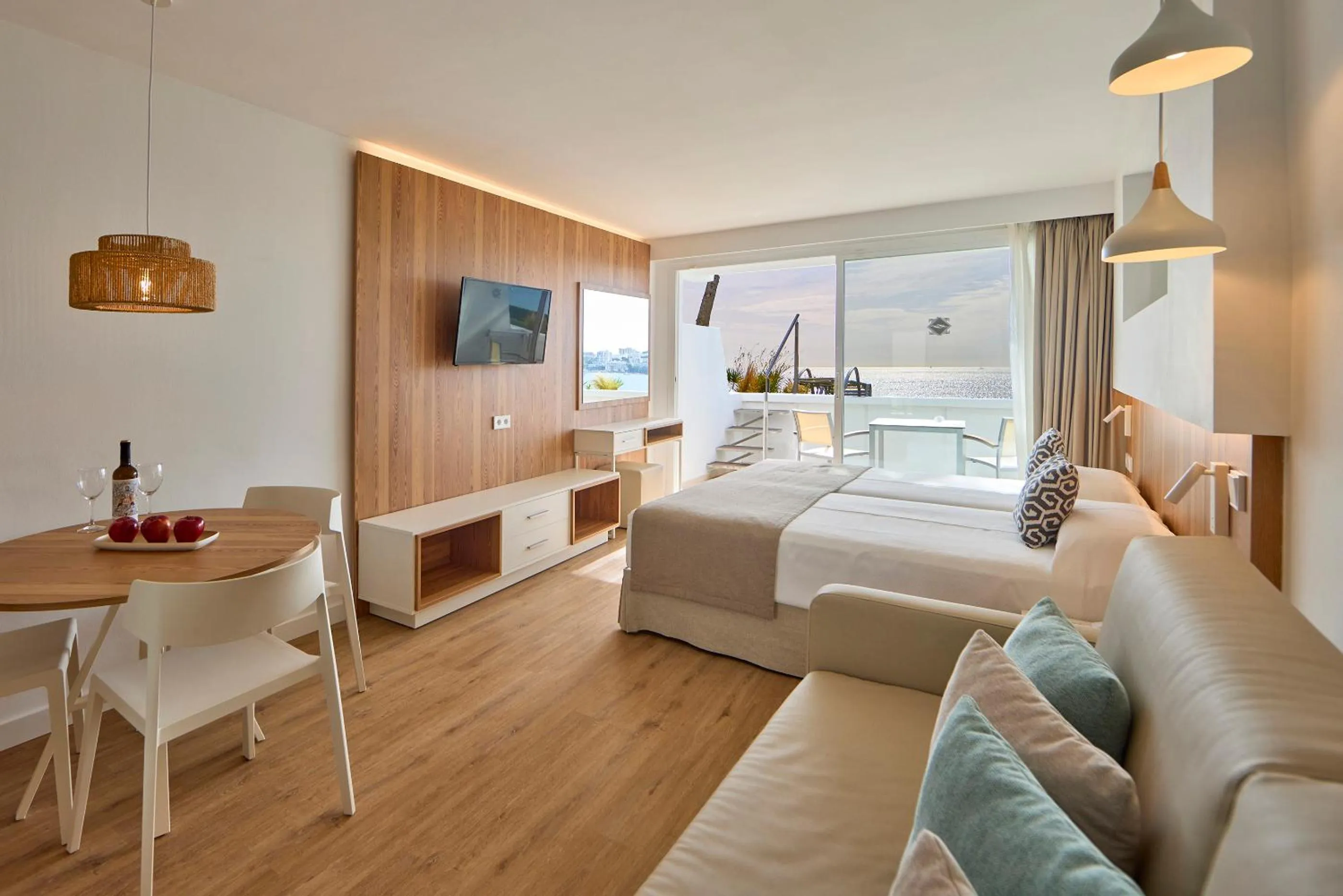 Photo of the whole room in Aparthotel Ponent Mar