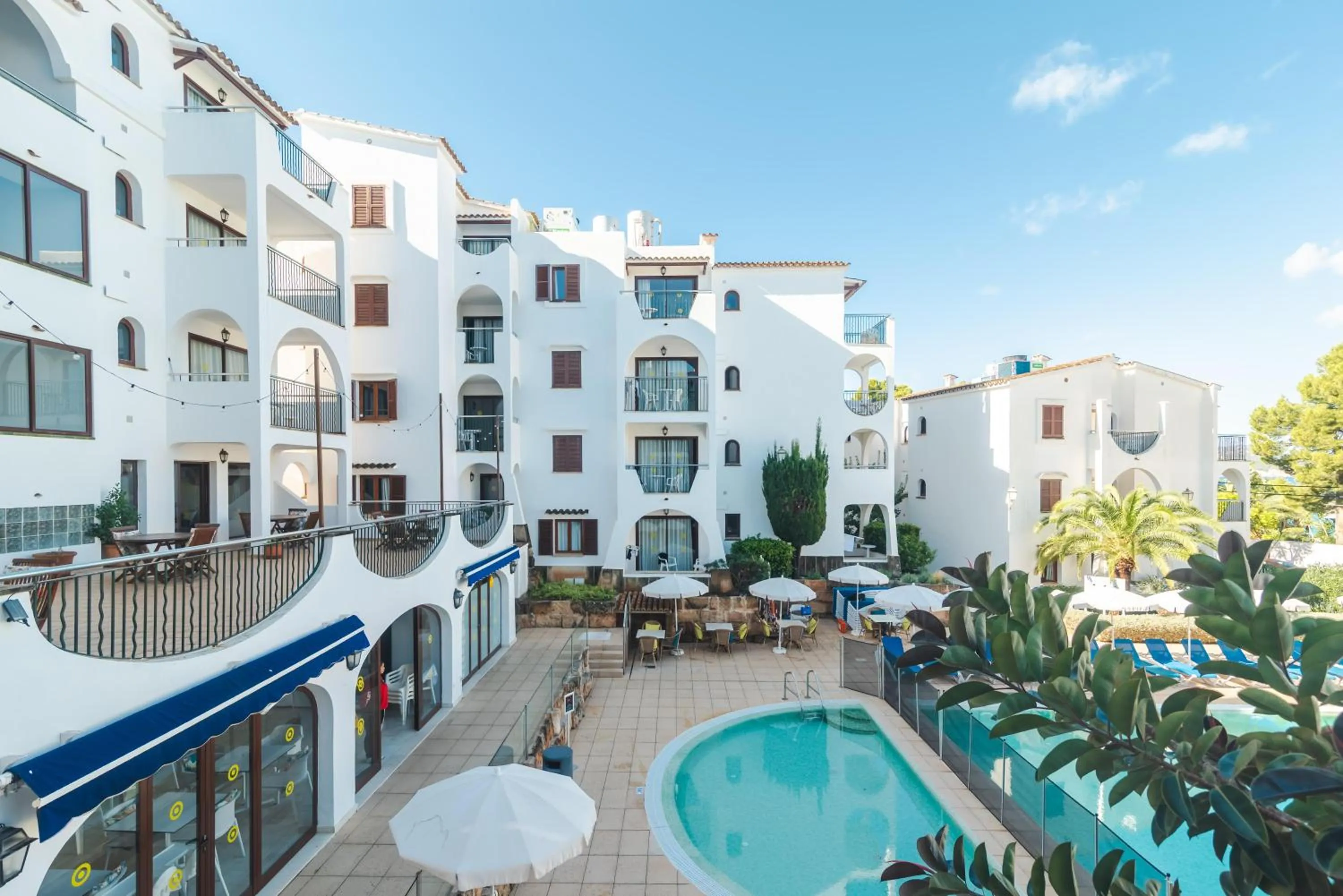 Property building in Flipflop Surfing Playa