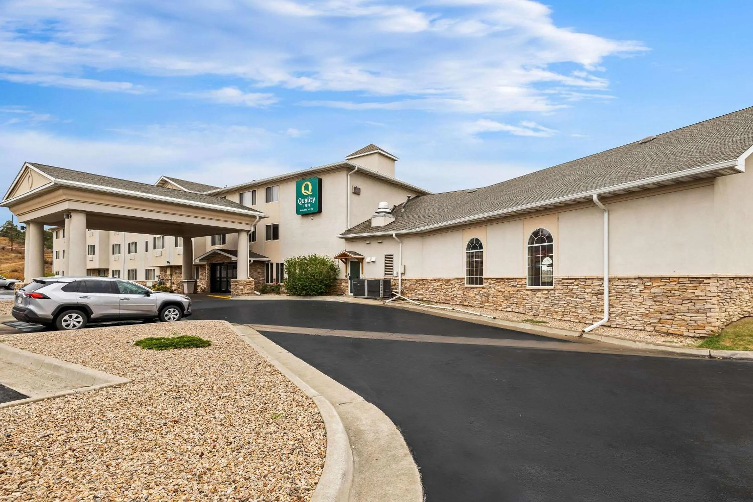 Property building in Quality Inn near Monument Health Rapid City Hospital