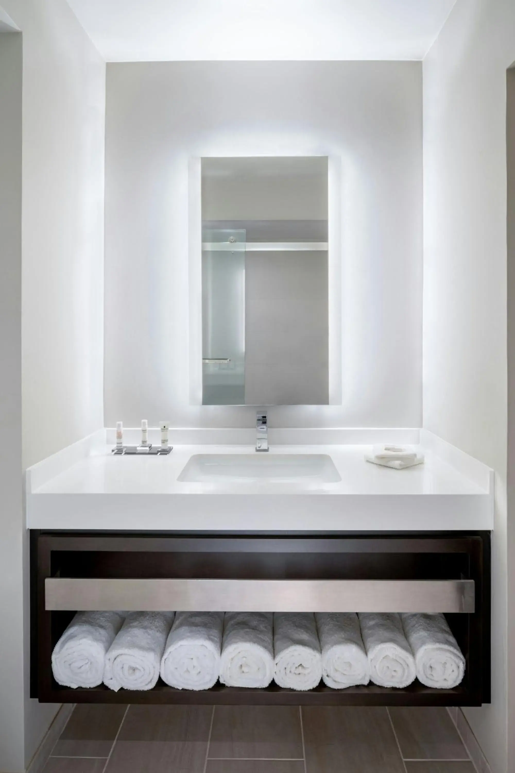 Concierge Level Guest Room with Two Queen Beds in St. Petersburg Marriott Clearwater Concierge Level Guest Room with Two Queen Beds in St. Petersburg Marriott Clearwater