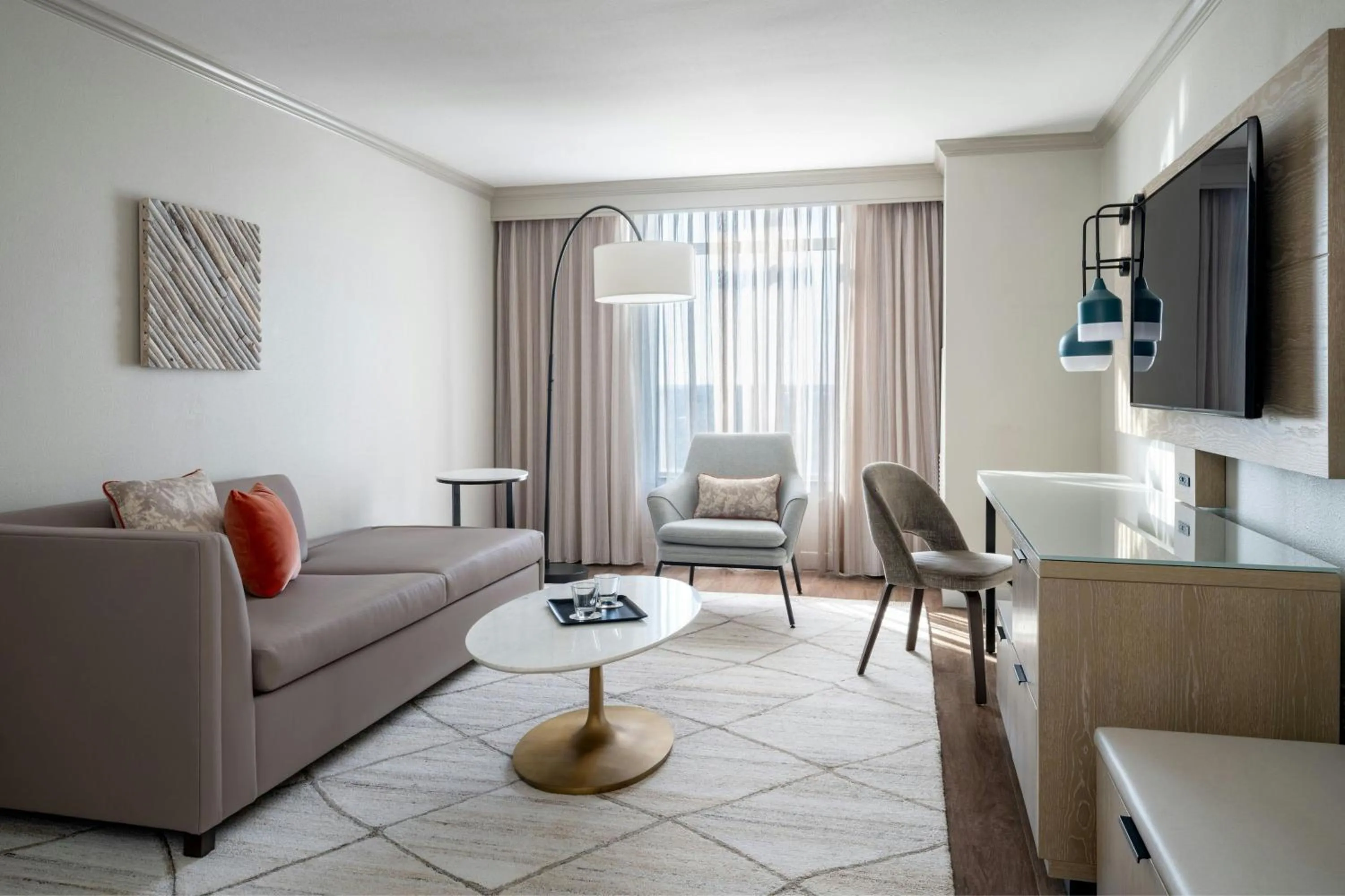 Living room in St. Petersburg Marriott Clearwater