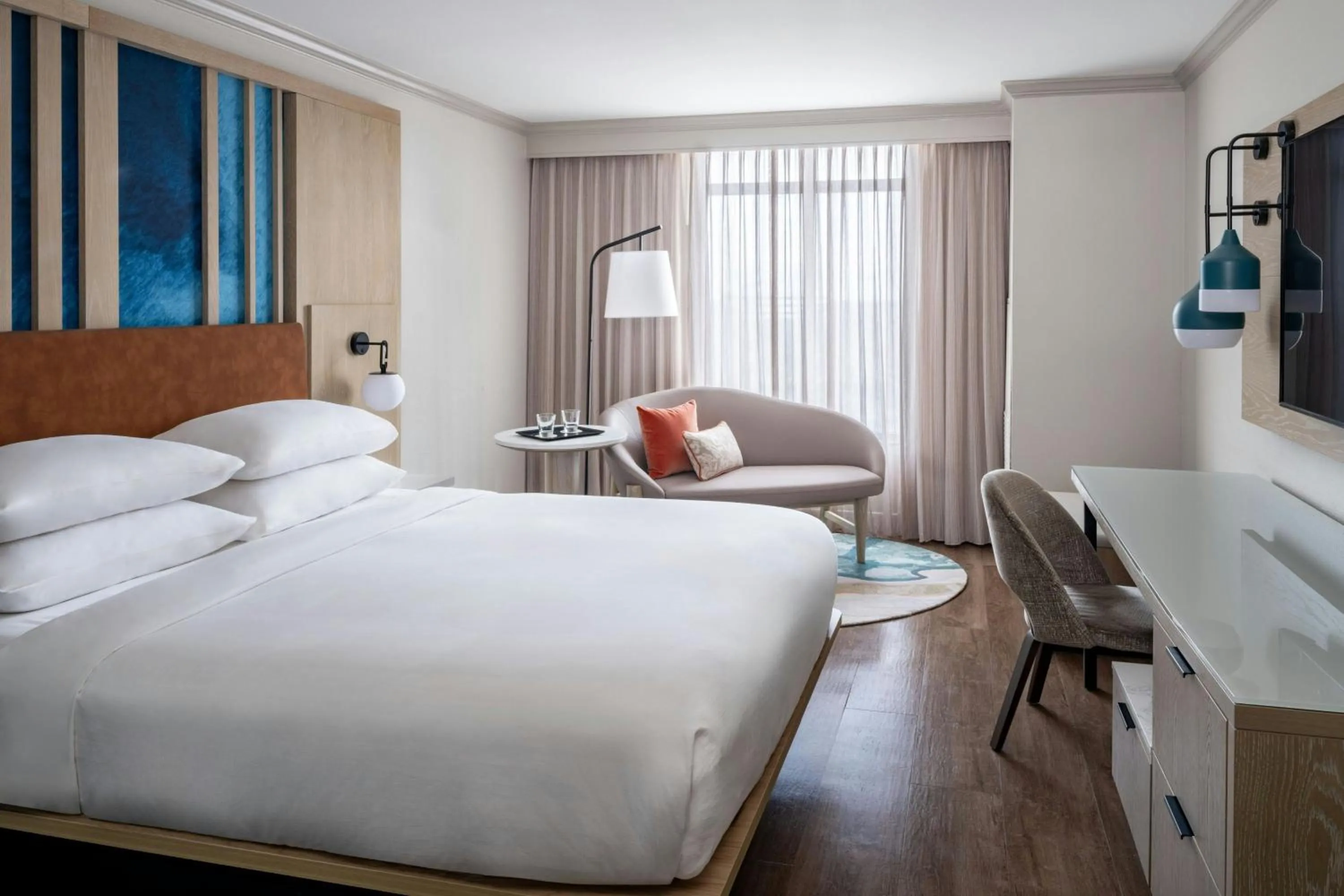 Photo of the whole room, Bed in St. Petersburg Marriott Clearwater