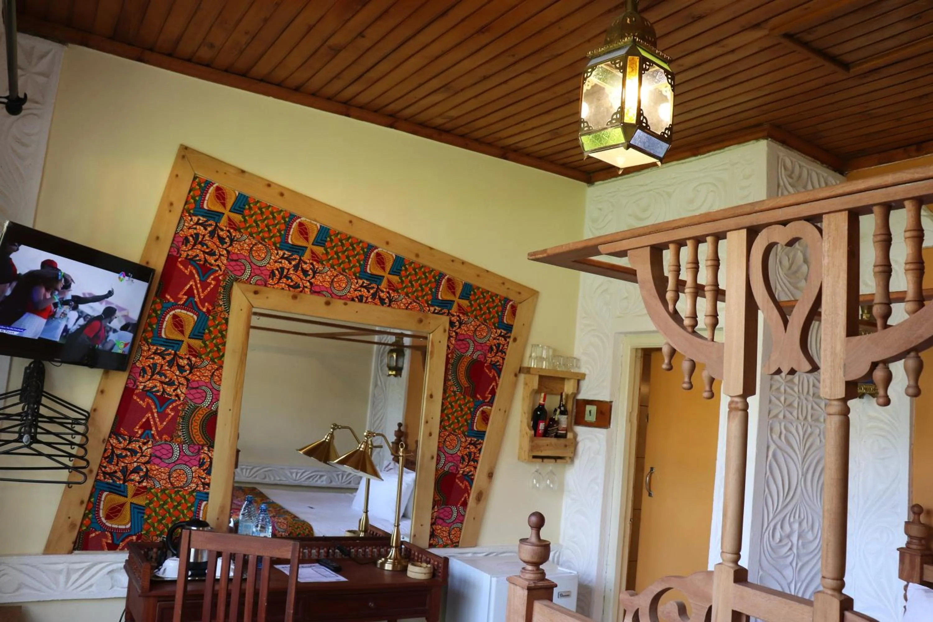 Decorative detail, Bed in Parklands Shade Hotel