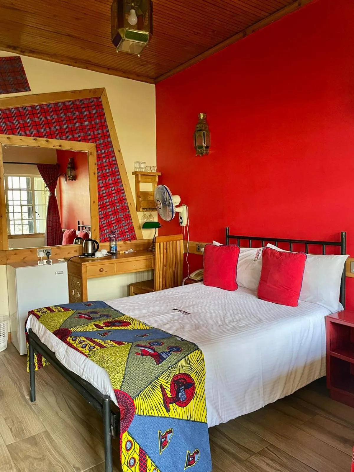 Photo of the whole room, Bed in Parklands Shade Hotel