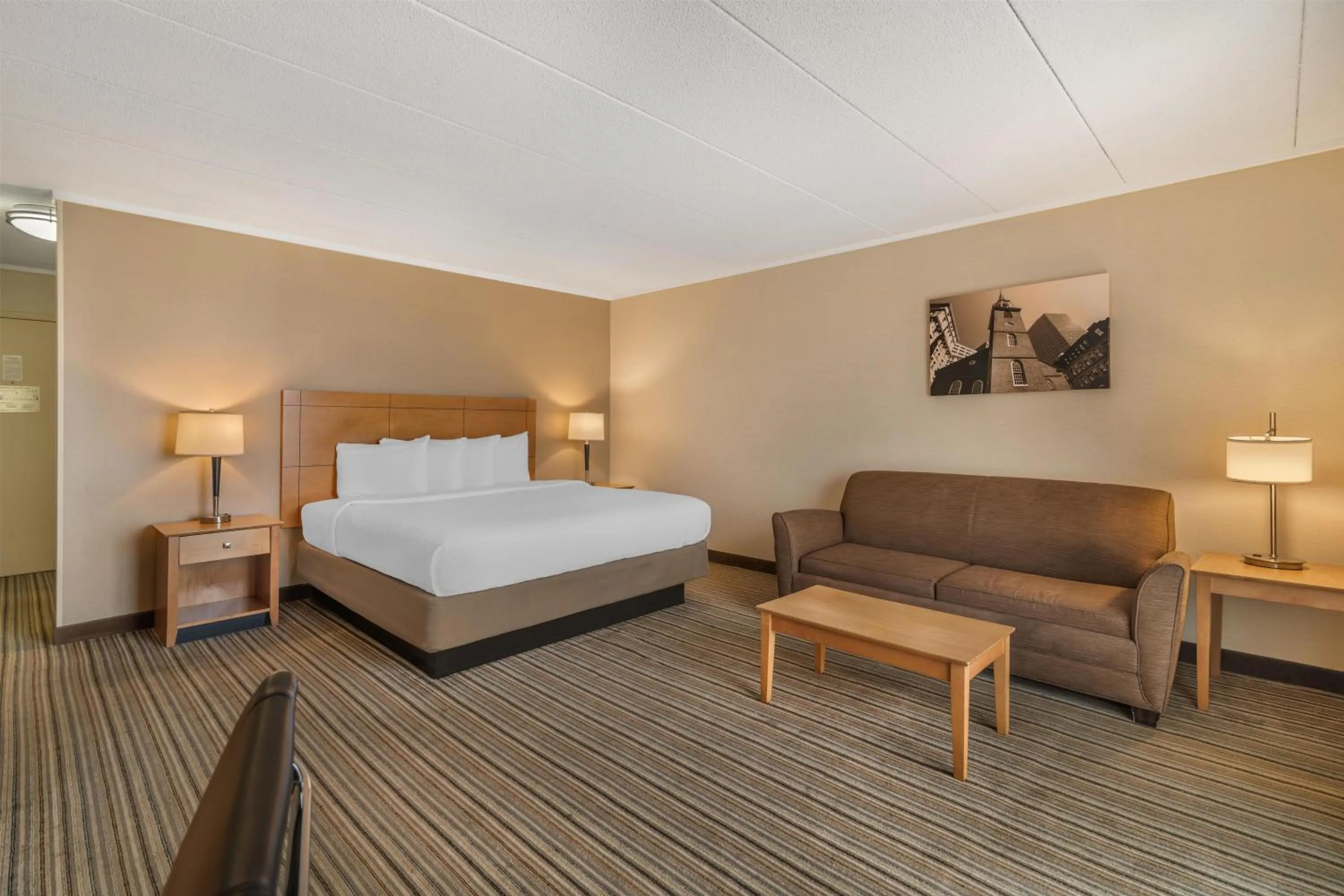 Bedroom, Bed in Best Western Plus Waltham Boston