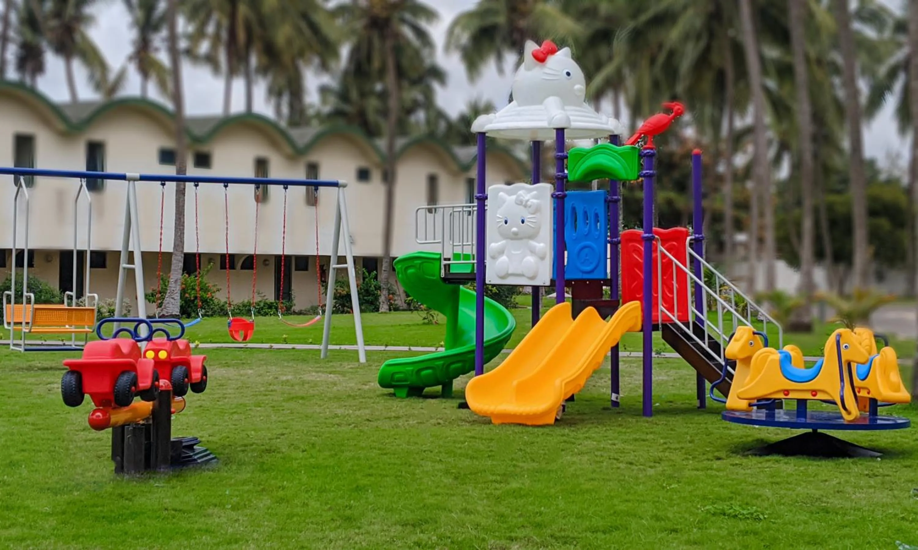 Children play ground in Hôtel Sarakawa