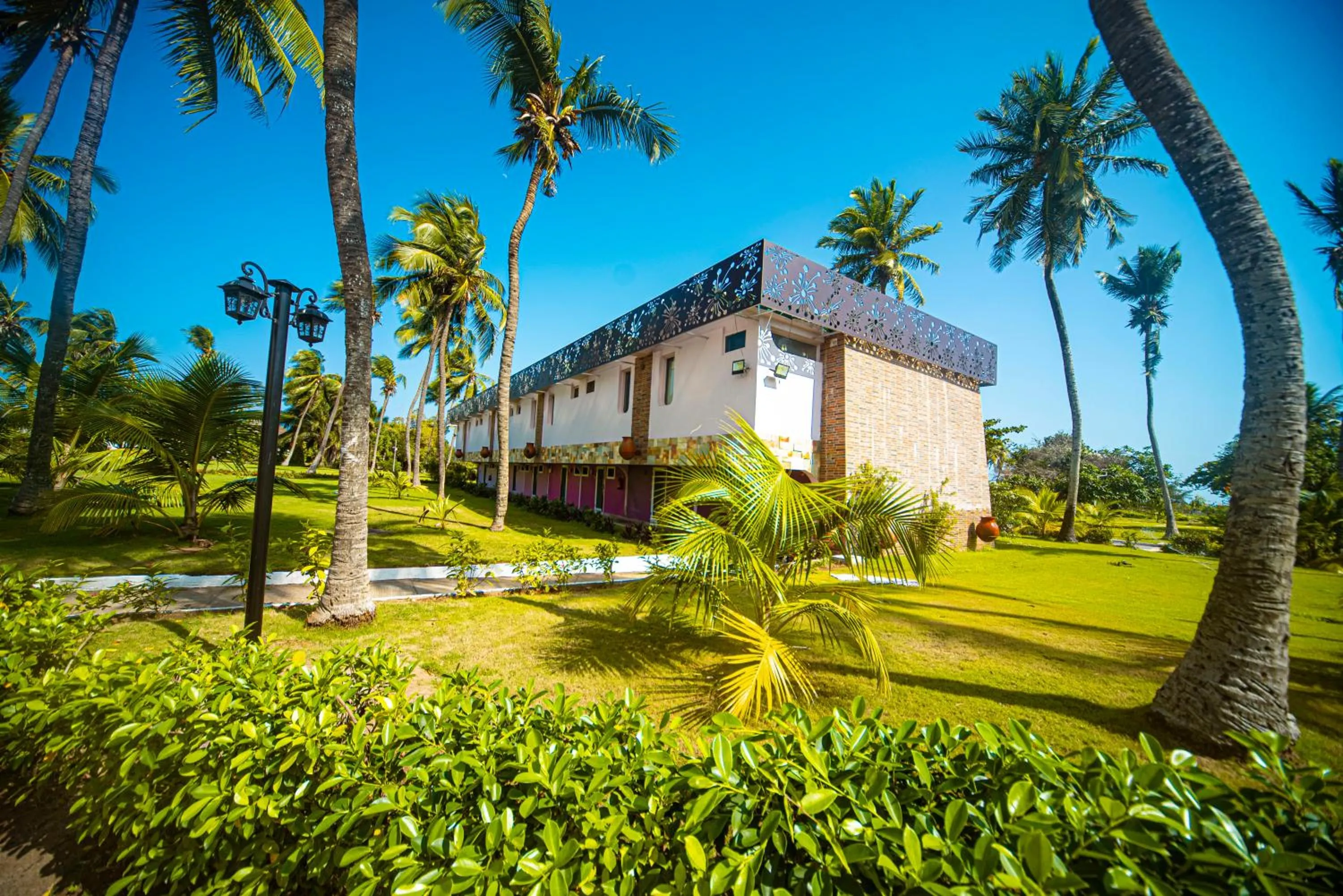 Property building in Hôtel Sarakawa