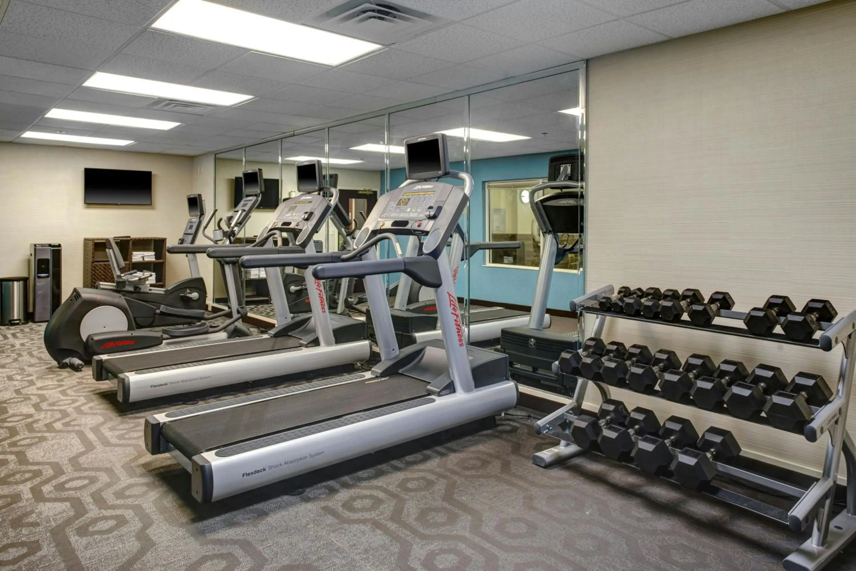Fitness centre/facilities in Fairfield Inn and Suites by Marriott Atlanta Suwanee