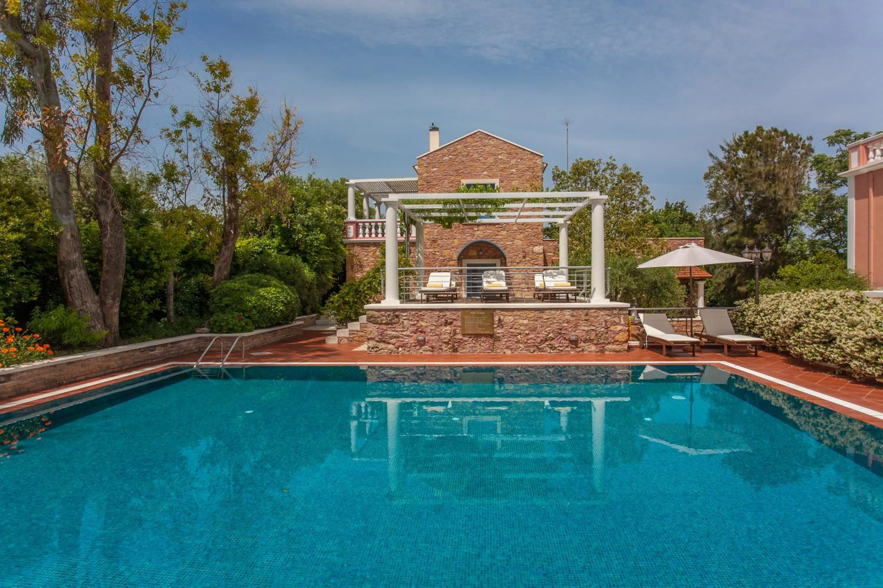 Swimming pool in Metohi Georgila