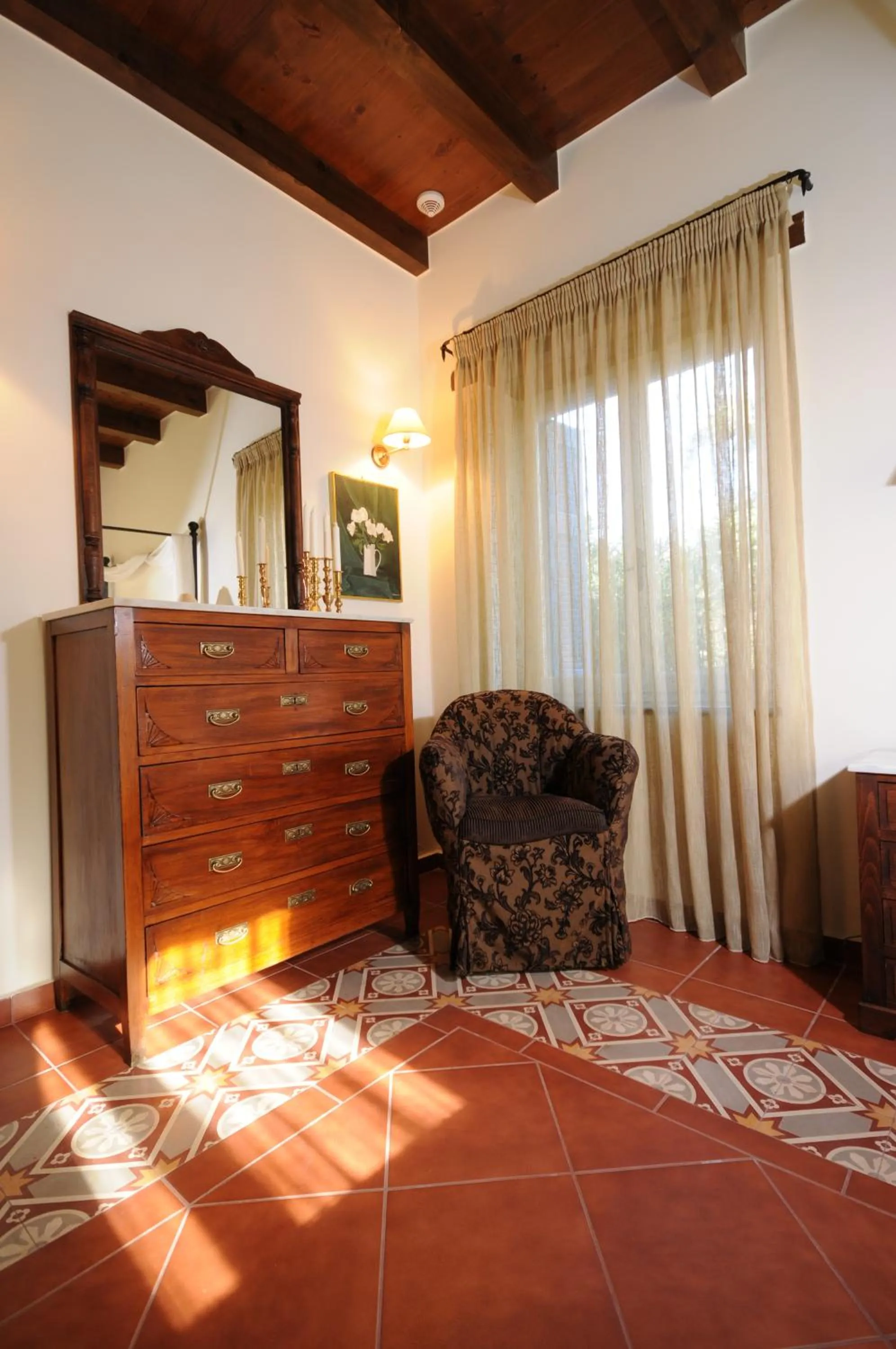 Bedroom in Metohi Georgila