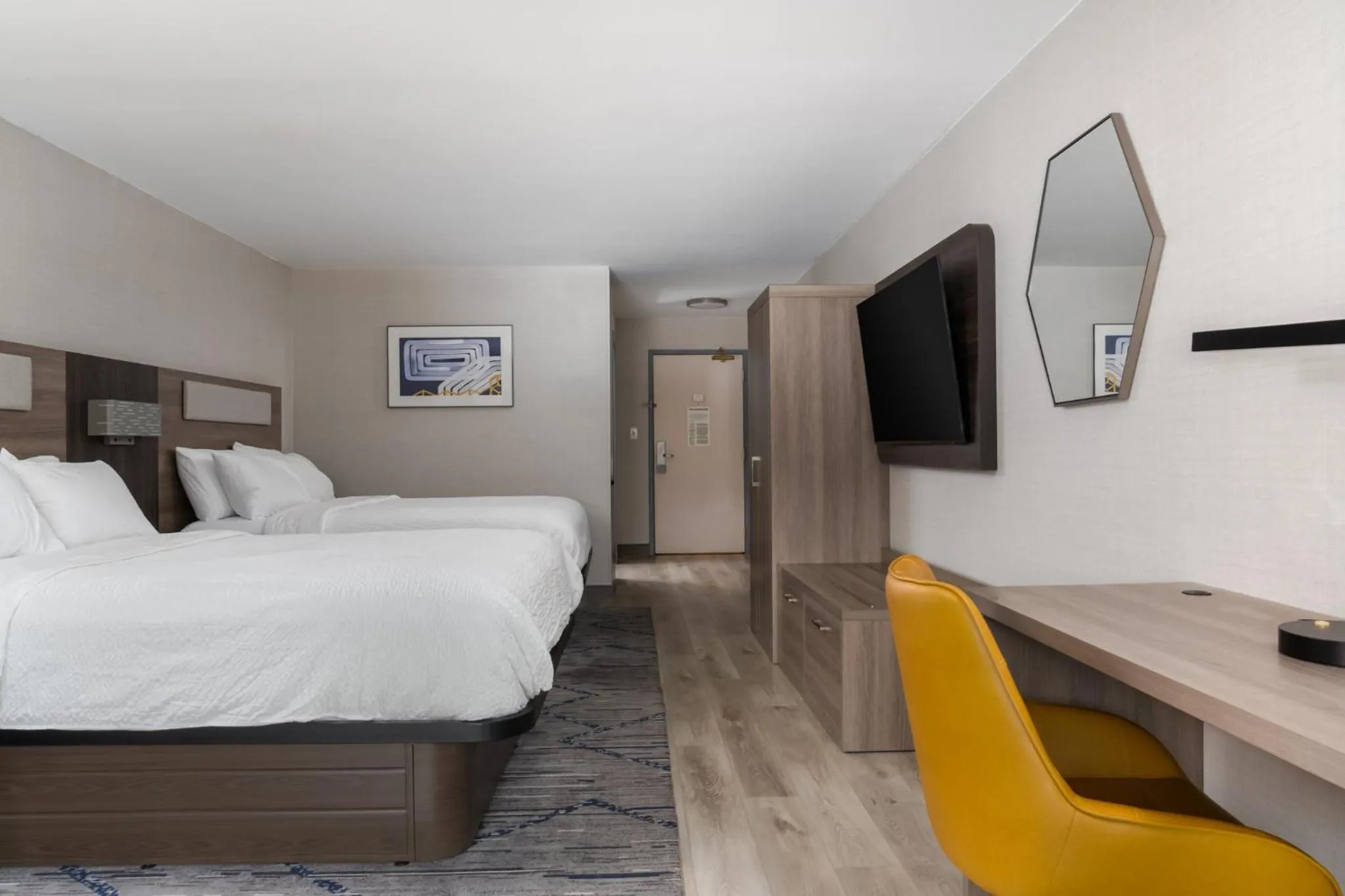 Photo of the whole room, Bed in Holiday Inn Express Hotel & Suites Drums-Hazelton by IHG