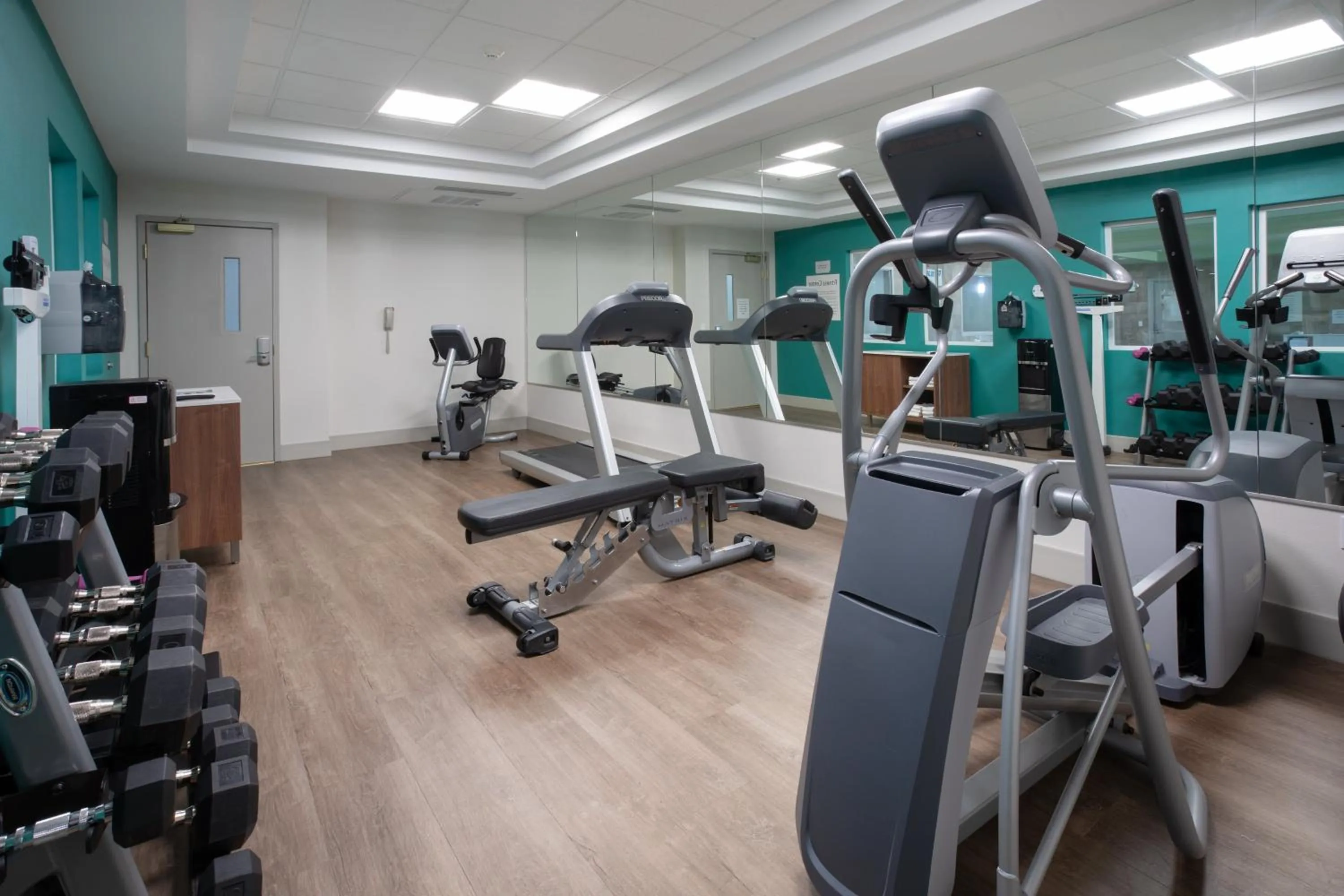 Fitness centre/facilities in Holiday Inn Express Yreka-Shasta Area by IHG