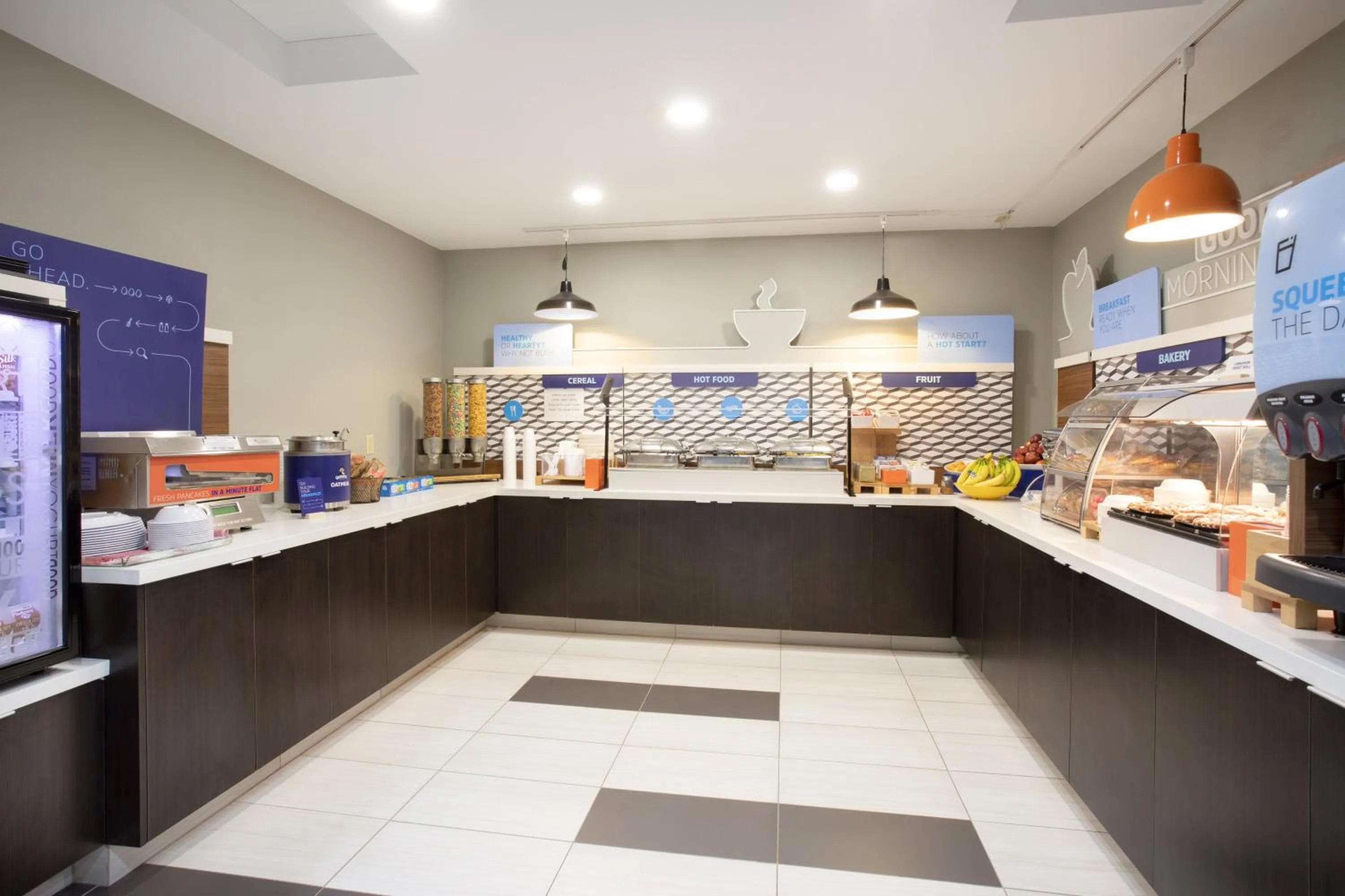 Breakfast in Holiday Inn Express Yreka-Shasta Area by IHG