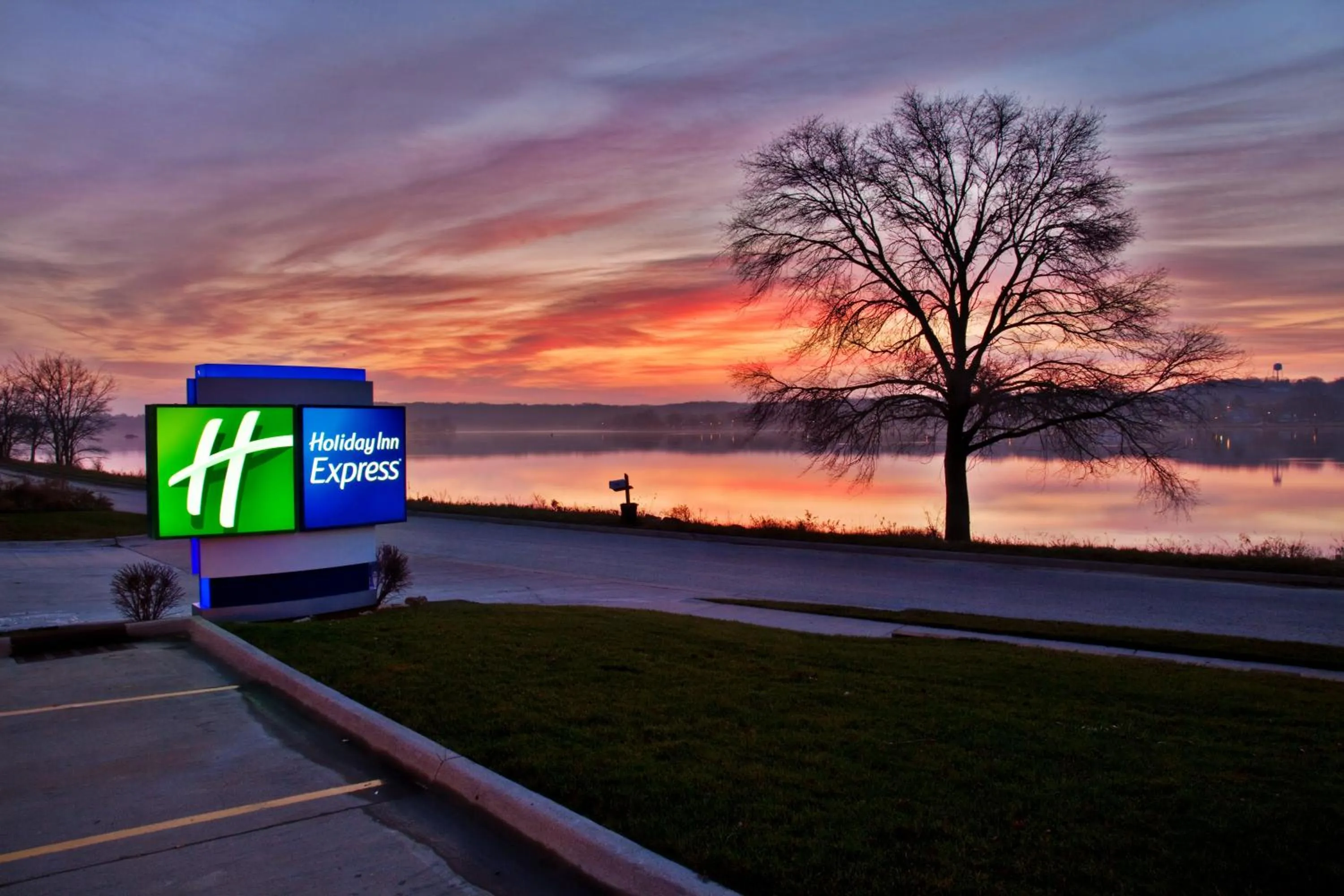 Other in Holiday Inn Express Le Claire Riverfront-Davenport by IHG