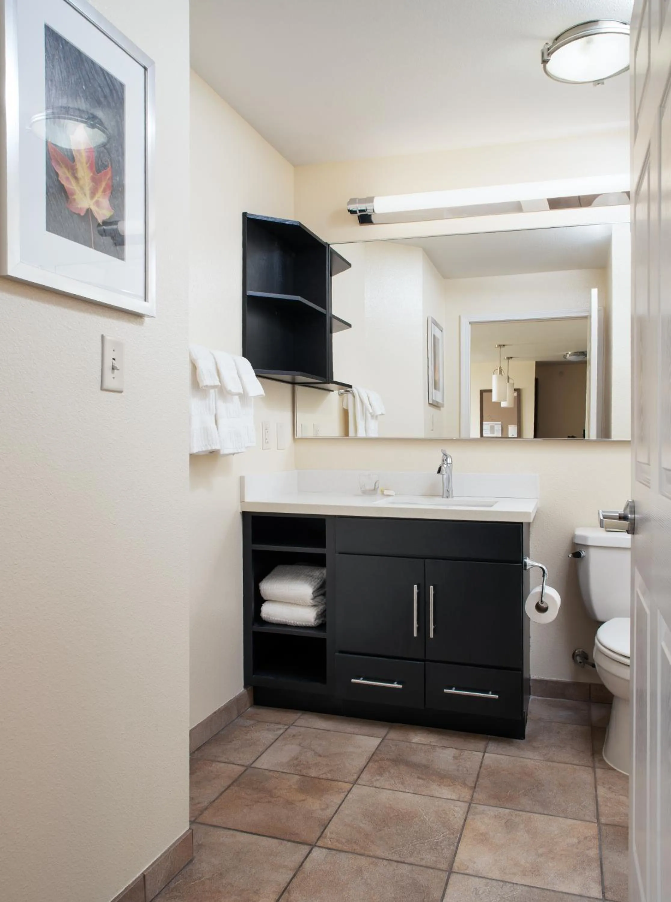 Bathroom in Candlewood Suites Bellevue by IHG