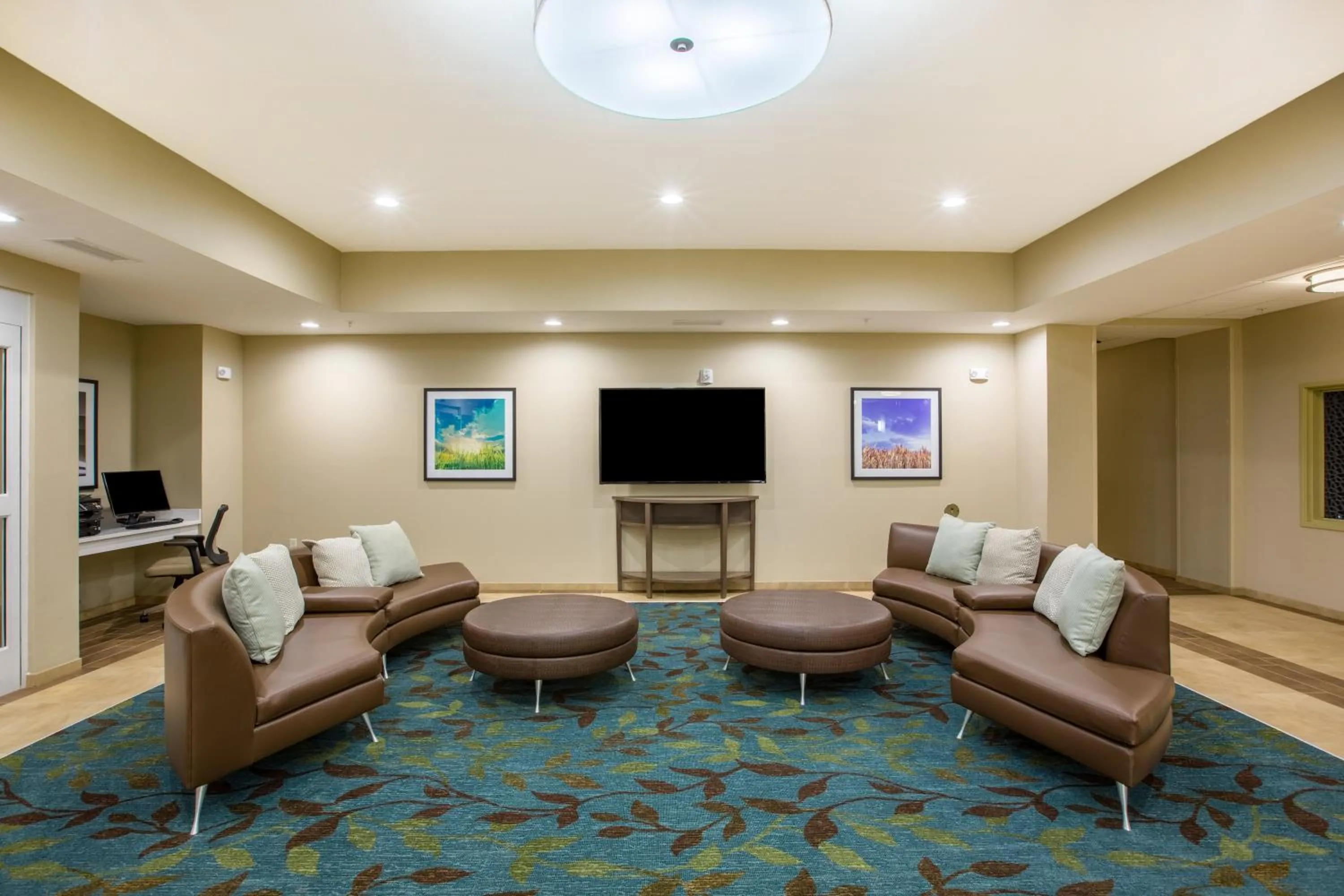 Property building in Candlewood Suites Bellevue by IHG