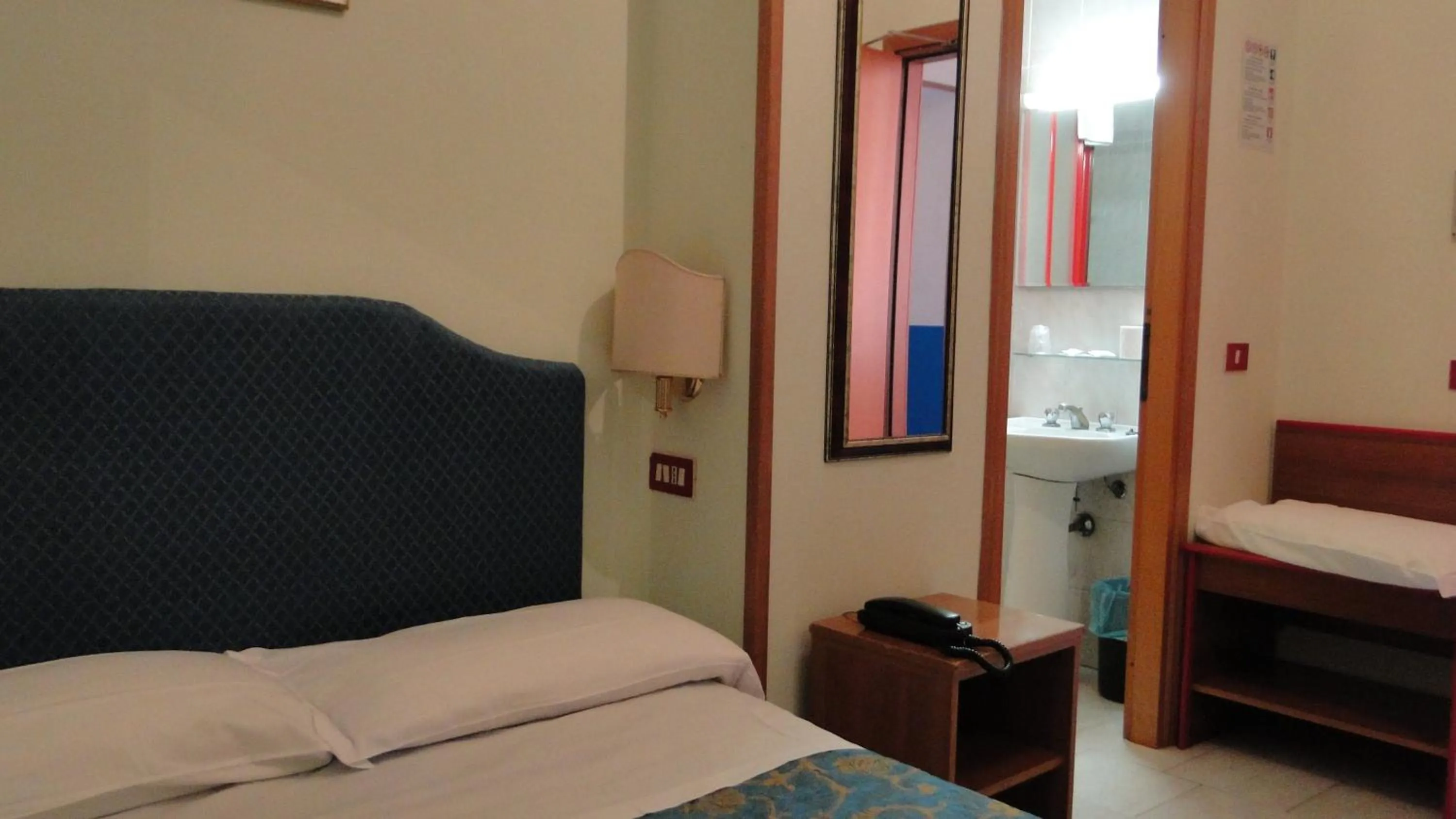 Photo of the whole room, Bed in Hotel Altavilla Dieci