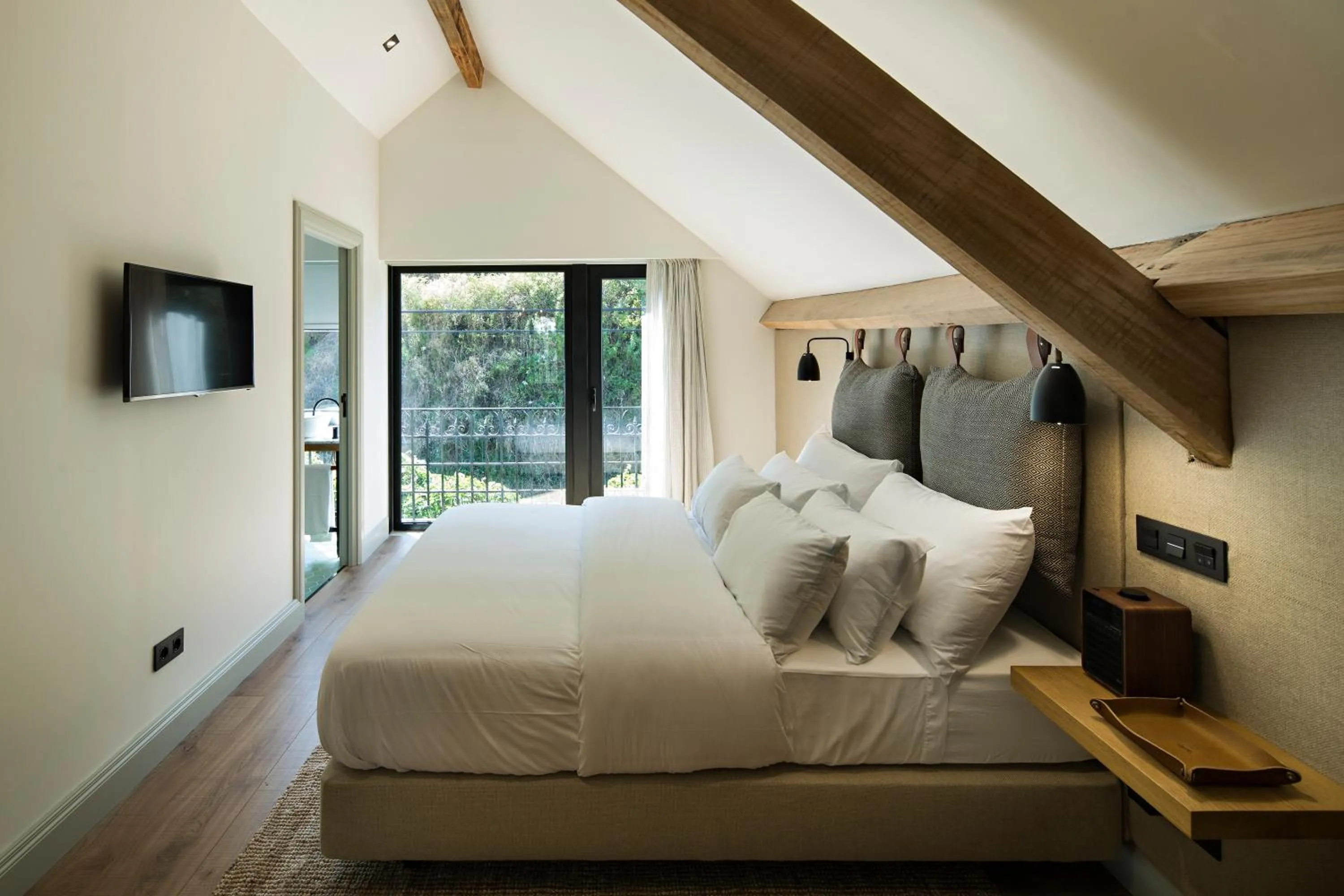 Bed in Quinta de S.Bernardo - Winery & Farmhouse