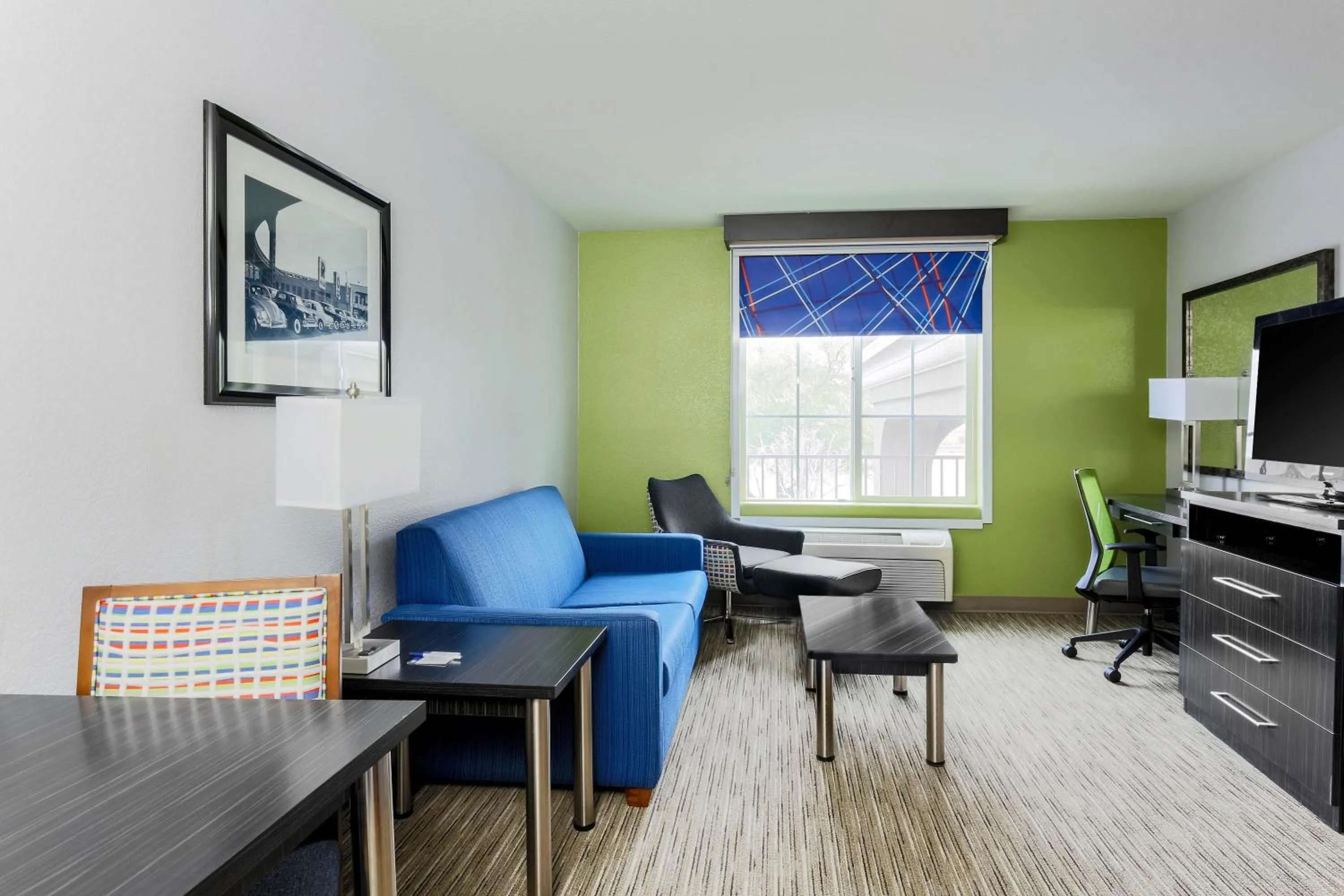 Photo of the whole room in Holiday Inn Express Lancaster by IHG