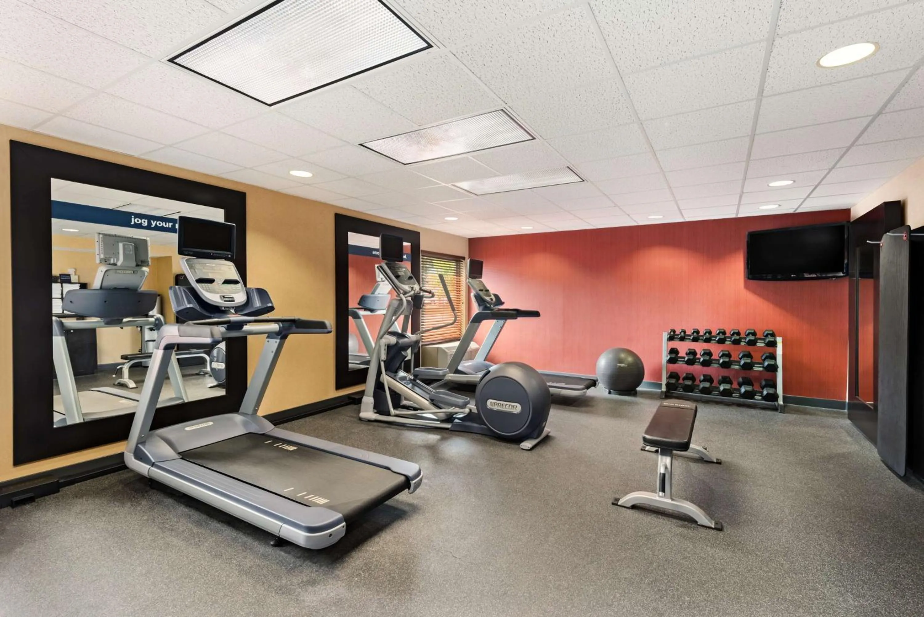 Fitness centre/facilities in Hampton Inn Wausau