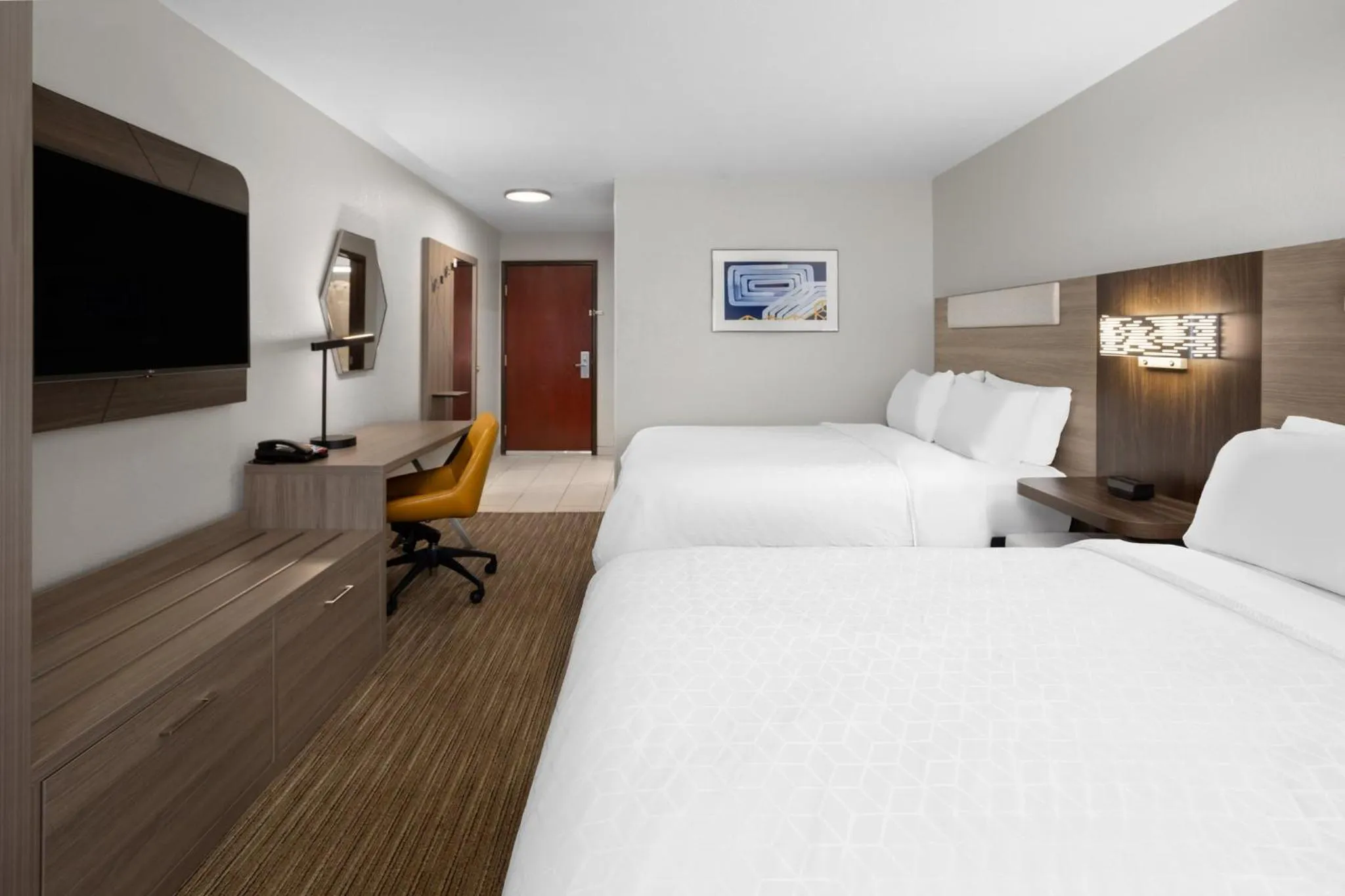 Photo of the whole room, Bed in Holiday Inn Express Hotel & Suites Acme-Traverse City by IHG